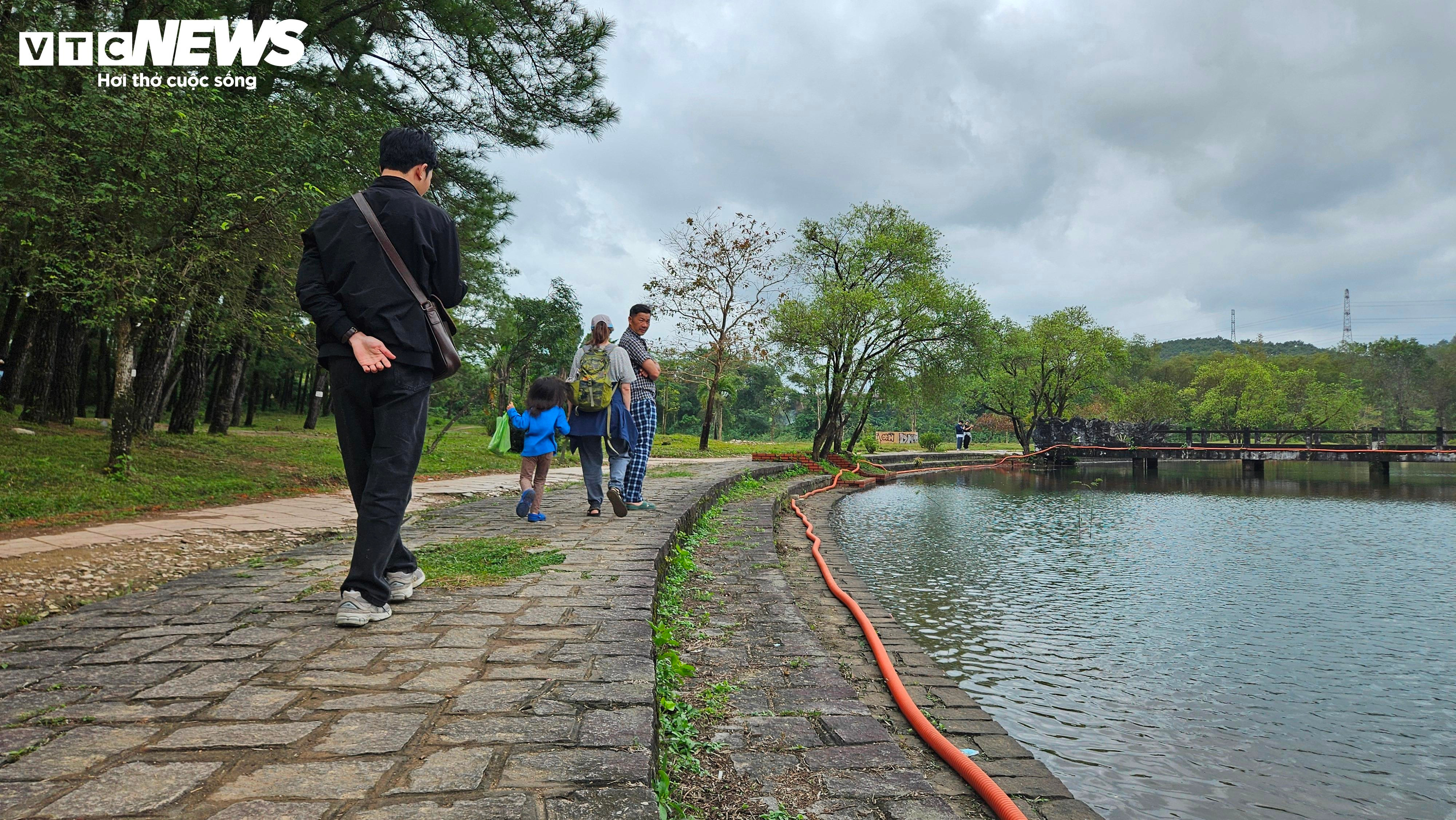 Công viên ma mị ở Huế từng lên báo Mỹ ra sao sau khi chi 20 tỷ đồng chỉnh trang? - 5