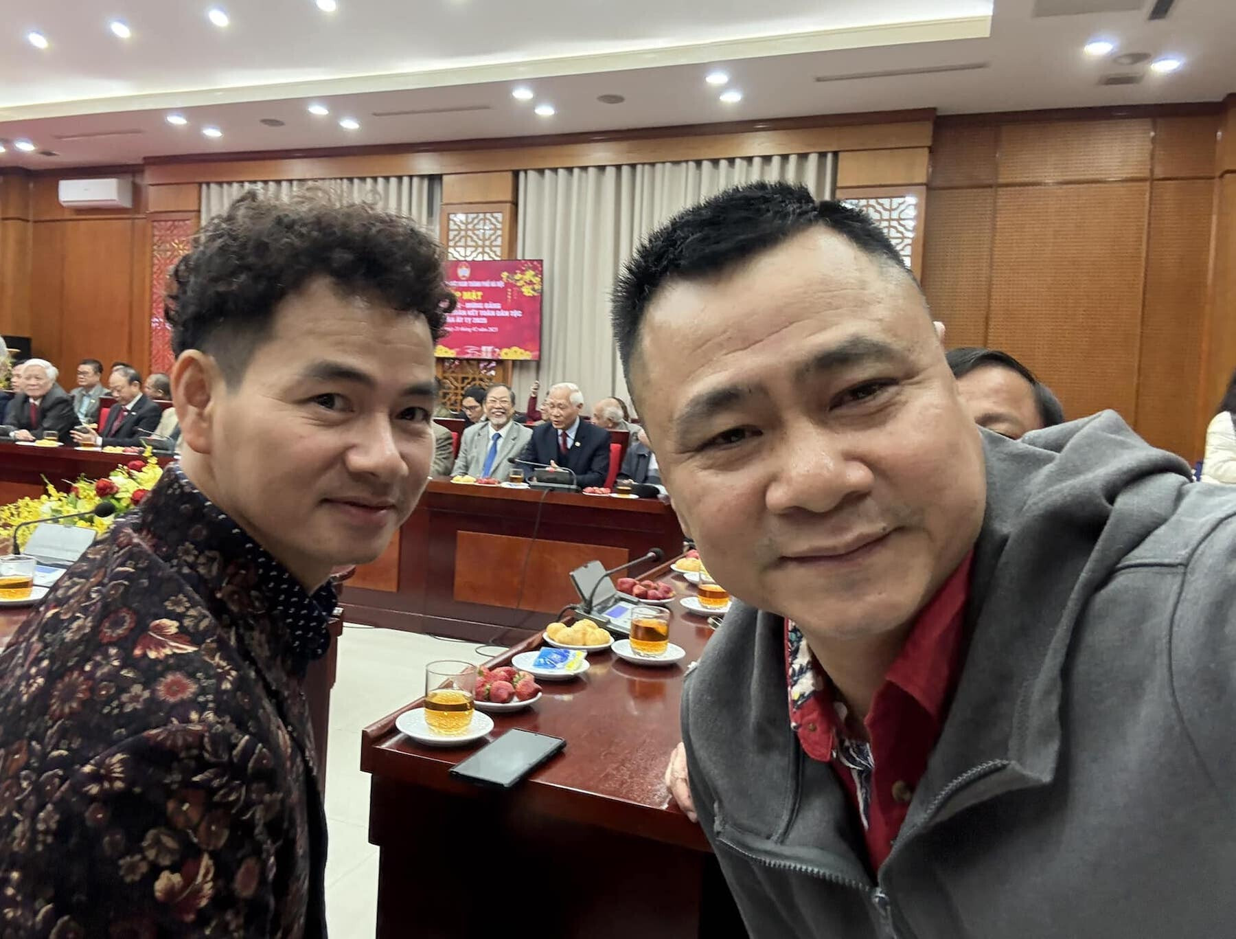 Sao Việt 22/2: Thanh Hằng rủ chồng mỗi tuần tới một nhà hàng, Ý Nhi đẹp rạng rỡ - 10