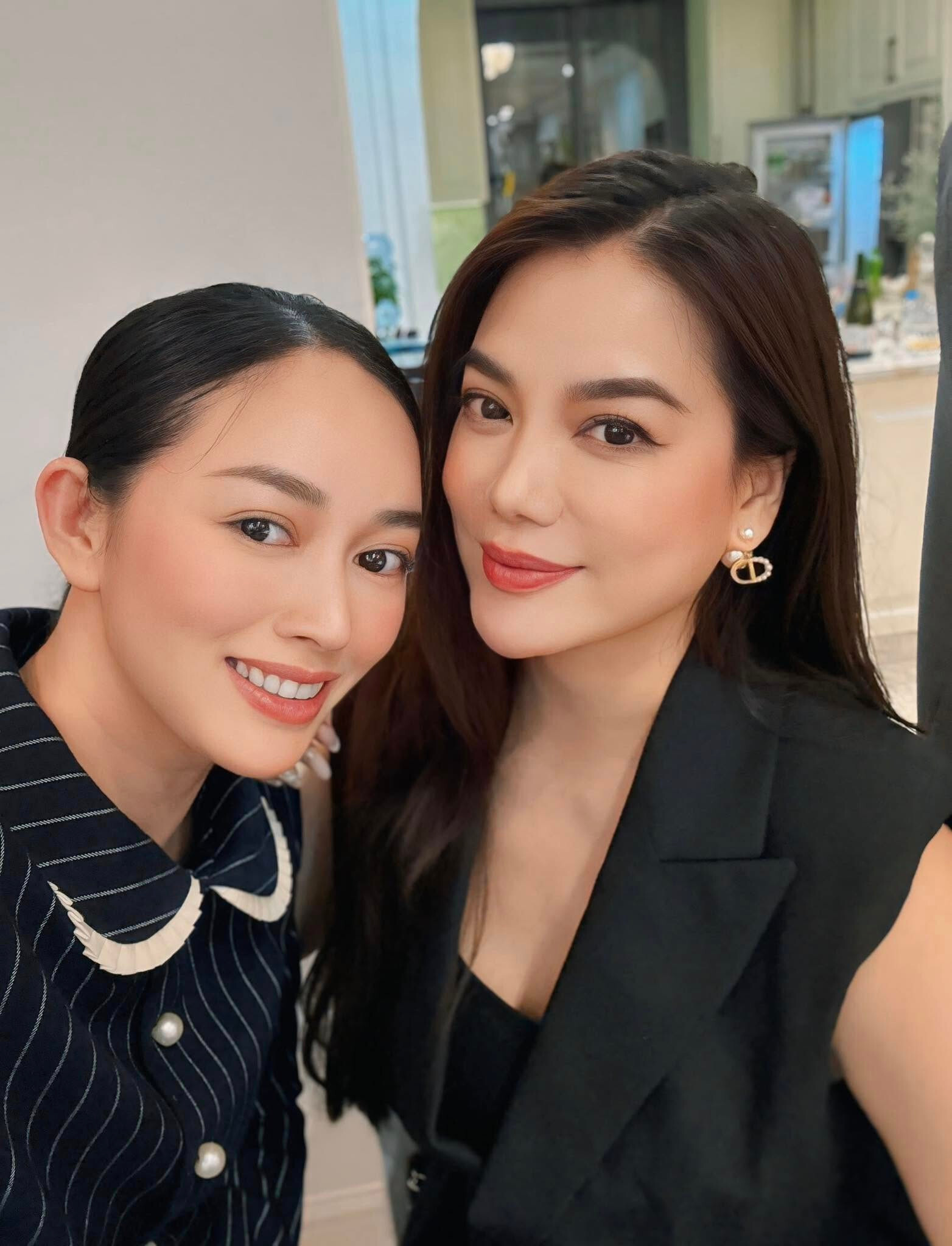 Sao Việt 24/2: Hoài Lâm khoe bạn gái mới, Hồ Quỳnh Hương đọ sắc cùng chị gái - 10