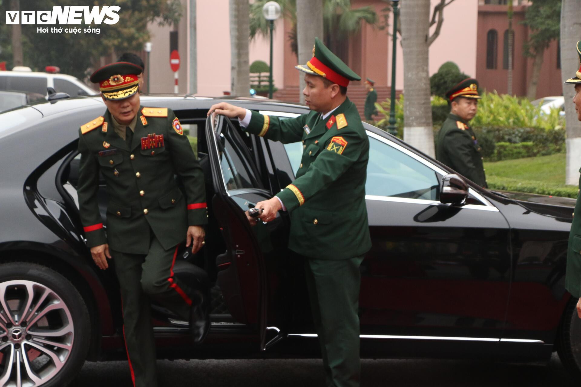 Tân Tổng tham mưu trưởng Quân đội Nhân dân Lào thăm chính thức Việt Nam - 1