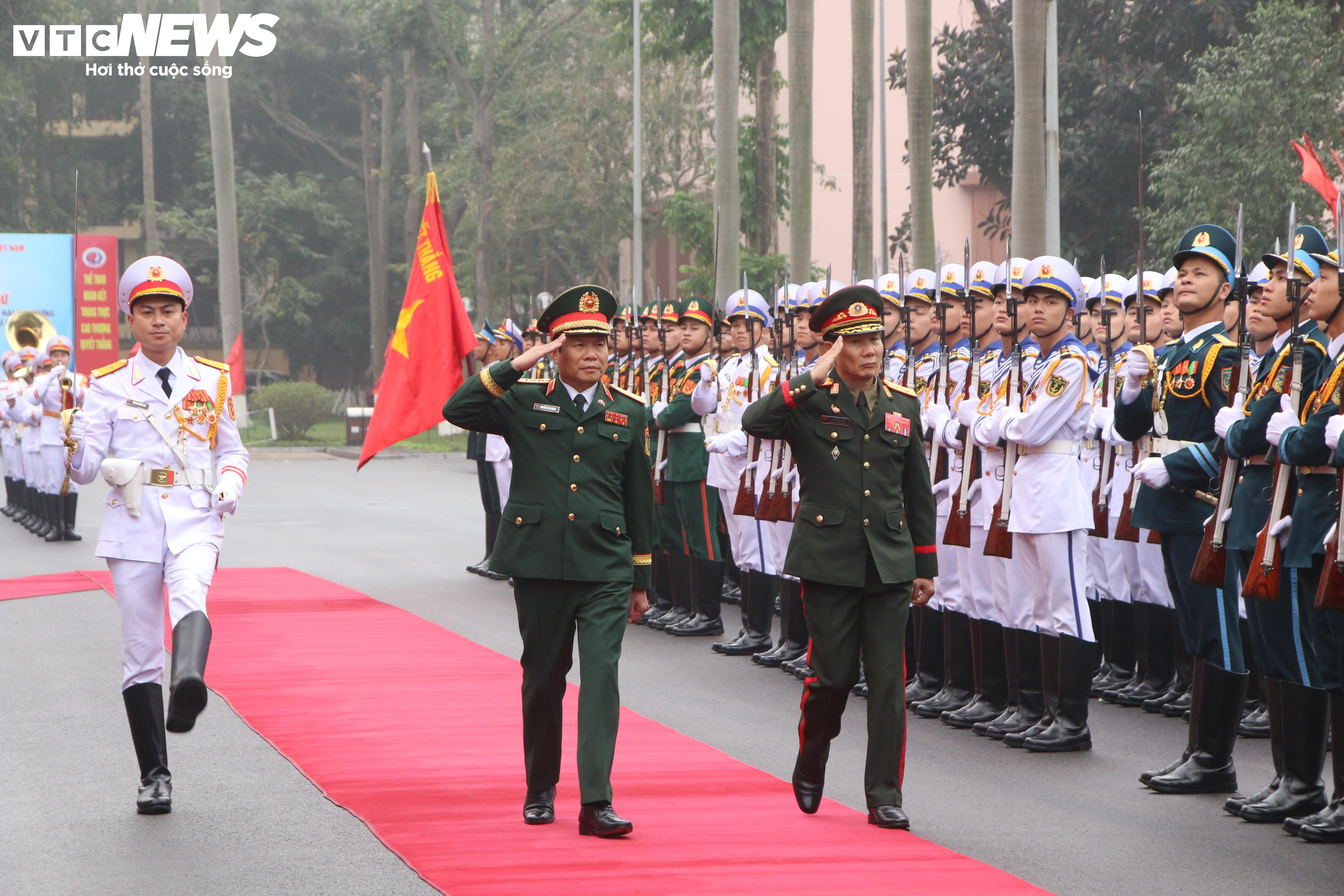 Tân Tổng tham mưu trưởng Quân đội Nhân dân Lào thăm chính thức Việt Nam - 4