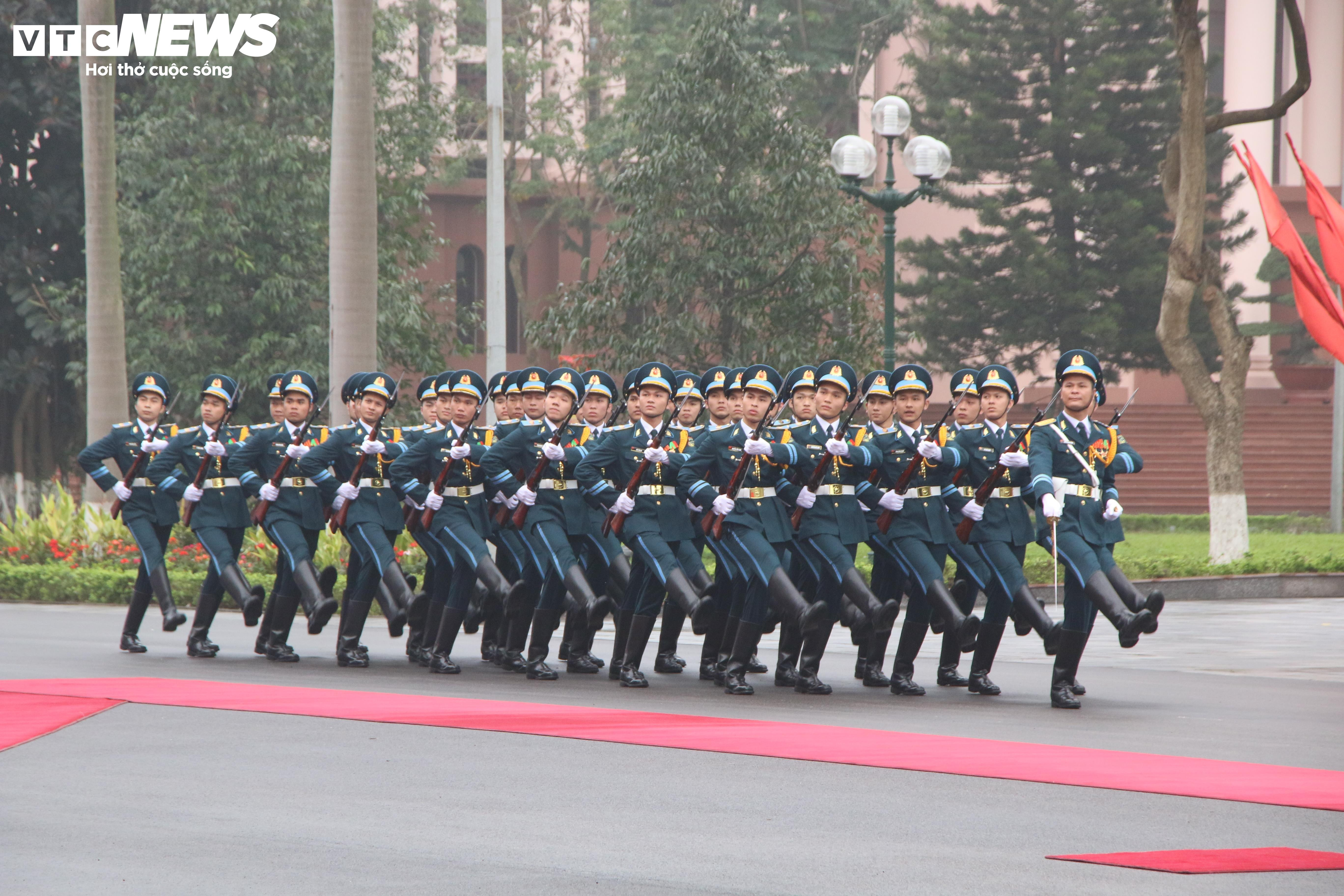 Tân Tổng tham mưu trưởng Quân đội Nhân dân Lào thăm chính thức Việt Nam - 7