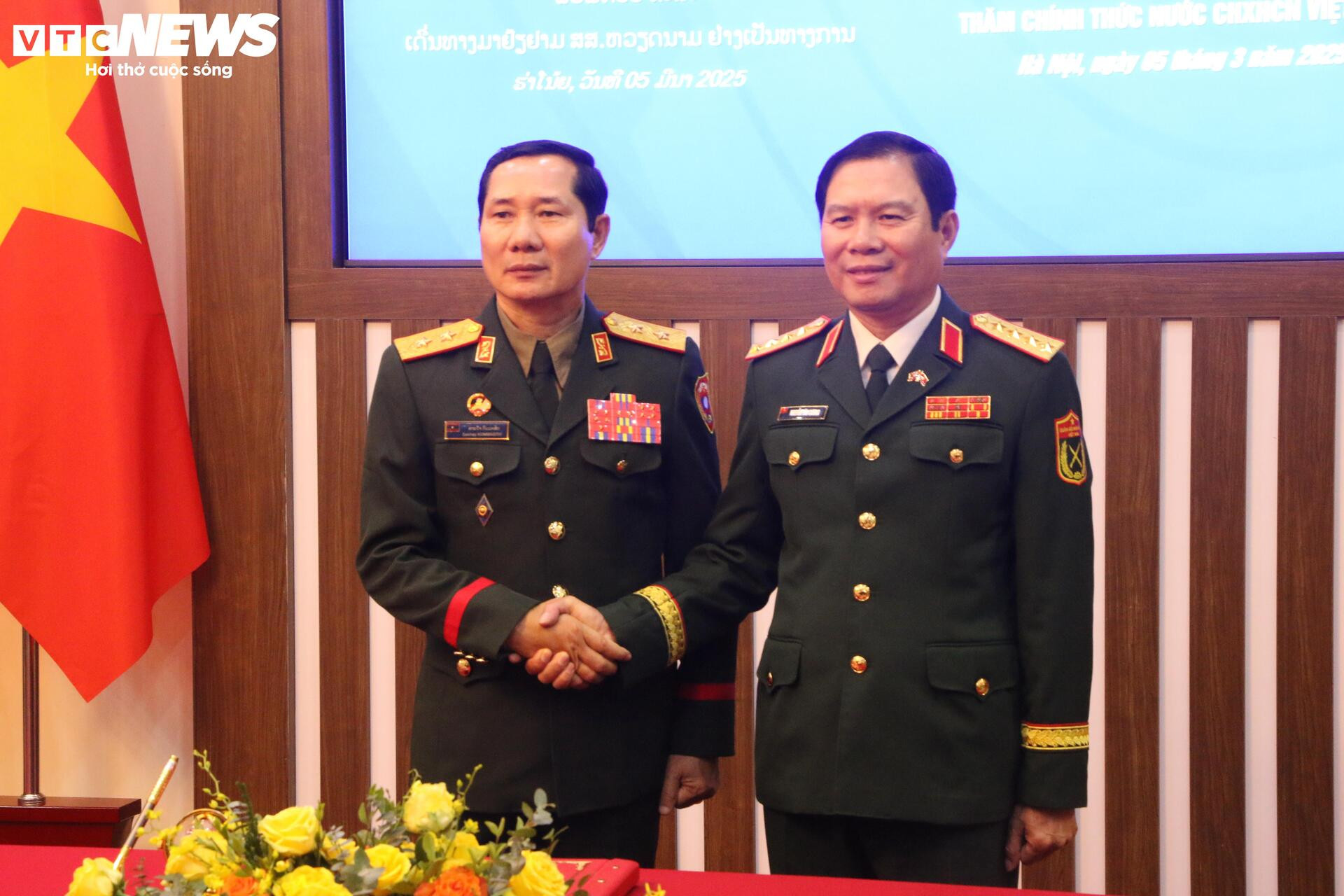 Tân Tổng tham mưu trưởng Quân đội Nhân dân Lào thăm chính thức Việt Nam - 11