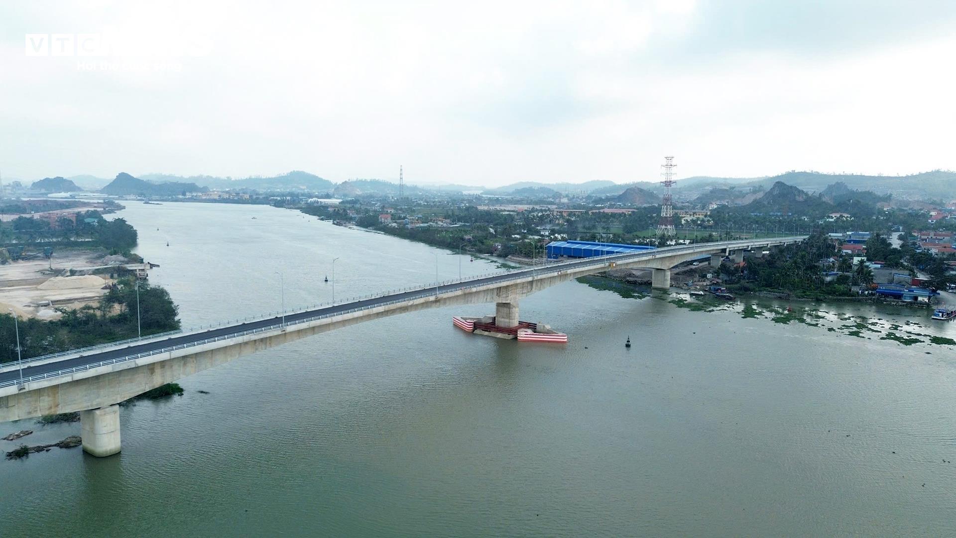 Diện mạo cầu Lại Xuân nối Hải Phòng với Quảng Ninh sau hai năm thi công - 2