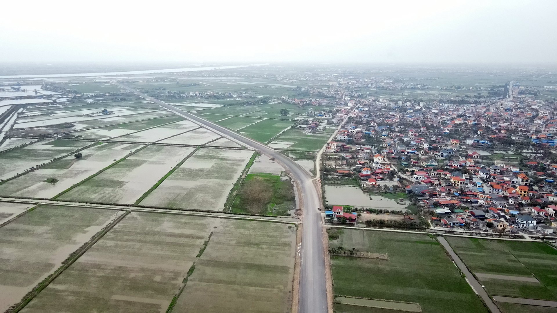 Toàn cảnh tuyến đường nghìn tỷ đi qua hai huyện ở Hải Phòng sau 5 năm ...