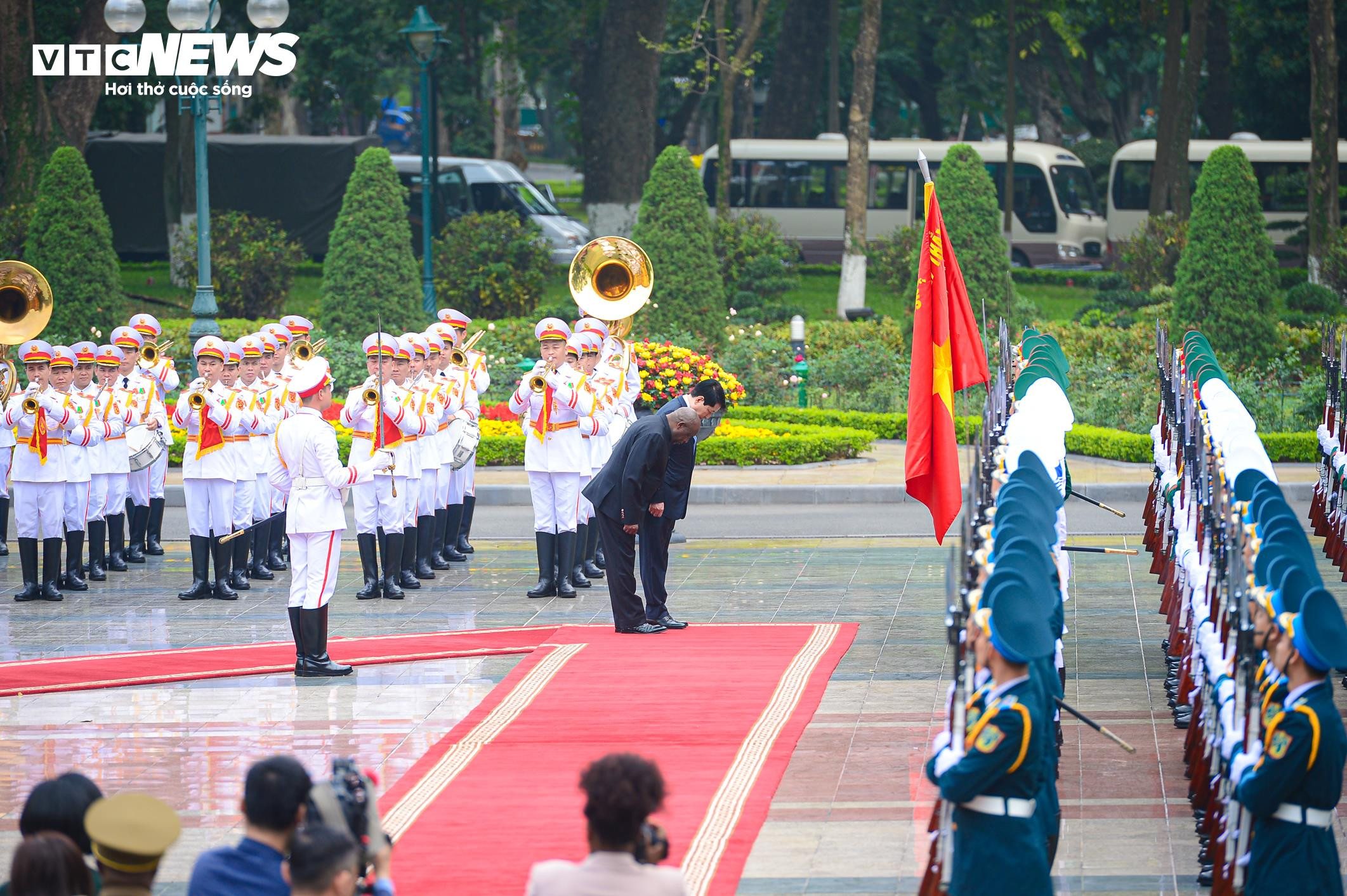 Chủ tịch nước Lương Cường chủ trì lễ đón Tổng thống Burundi và Phu nhân - 4