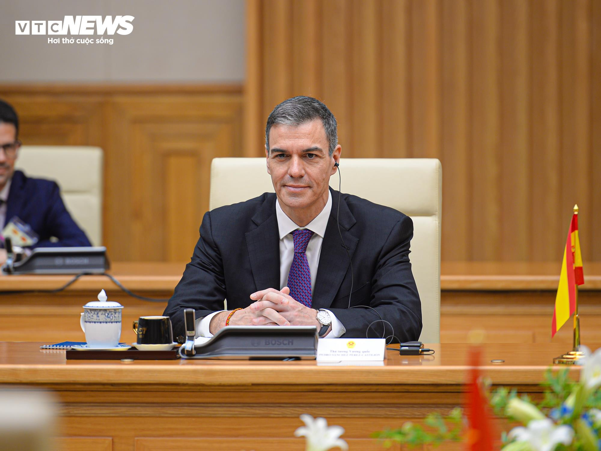 Thủ tướng Phạm Minh Chính chủ trì lễ đón Thủ tướng Tây Ban Nha Pedro Sánchez - 13