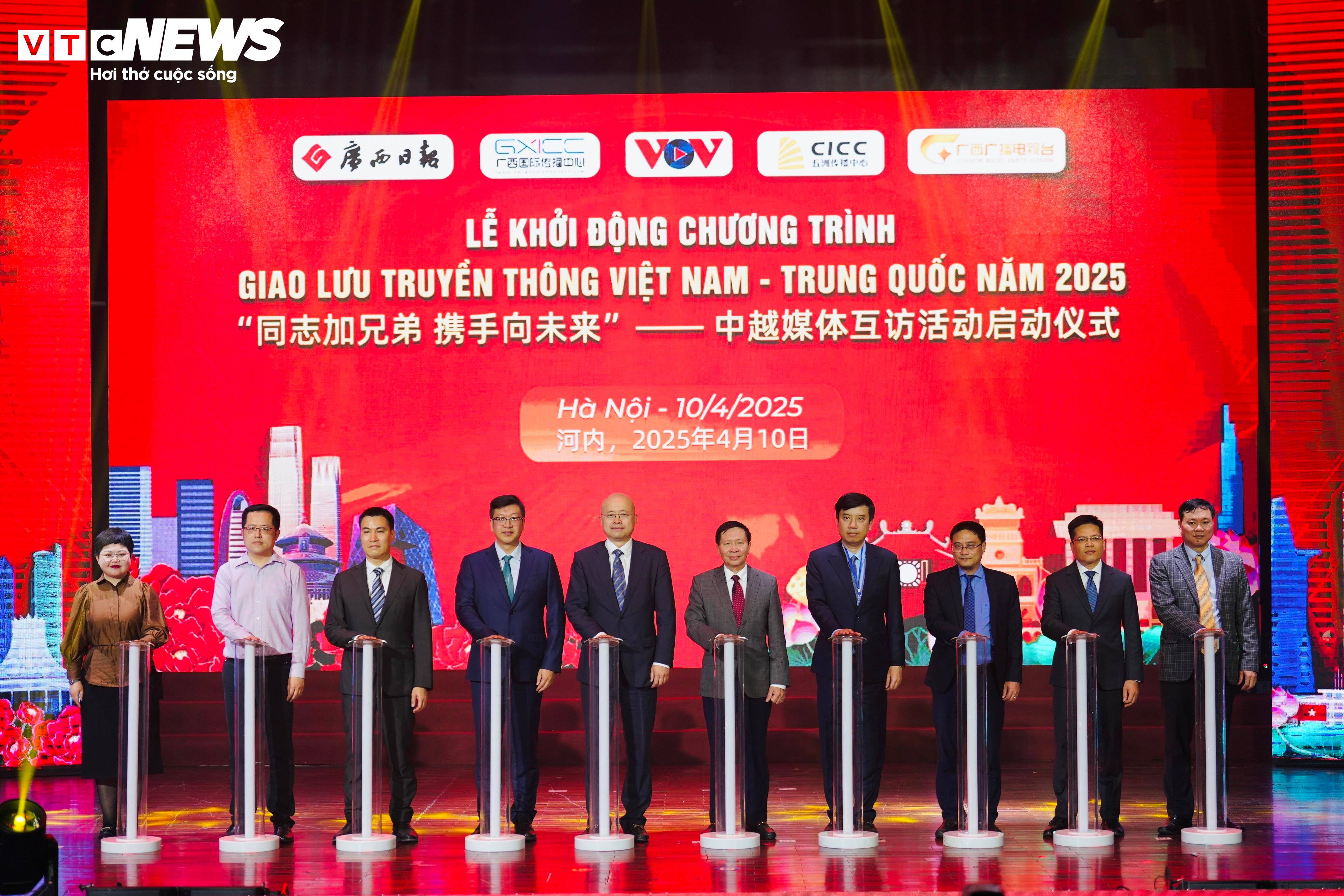 Toàn cảnh chương trình gặp gỡ, giao lưu truyền thông Việt Nam - Trung Quốc - 12