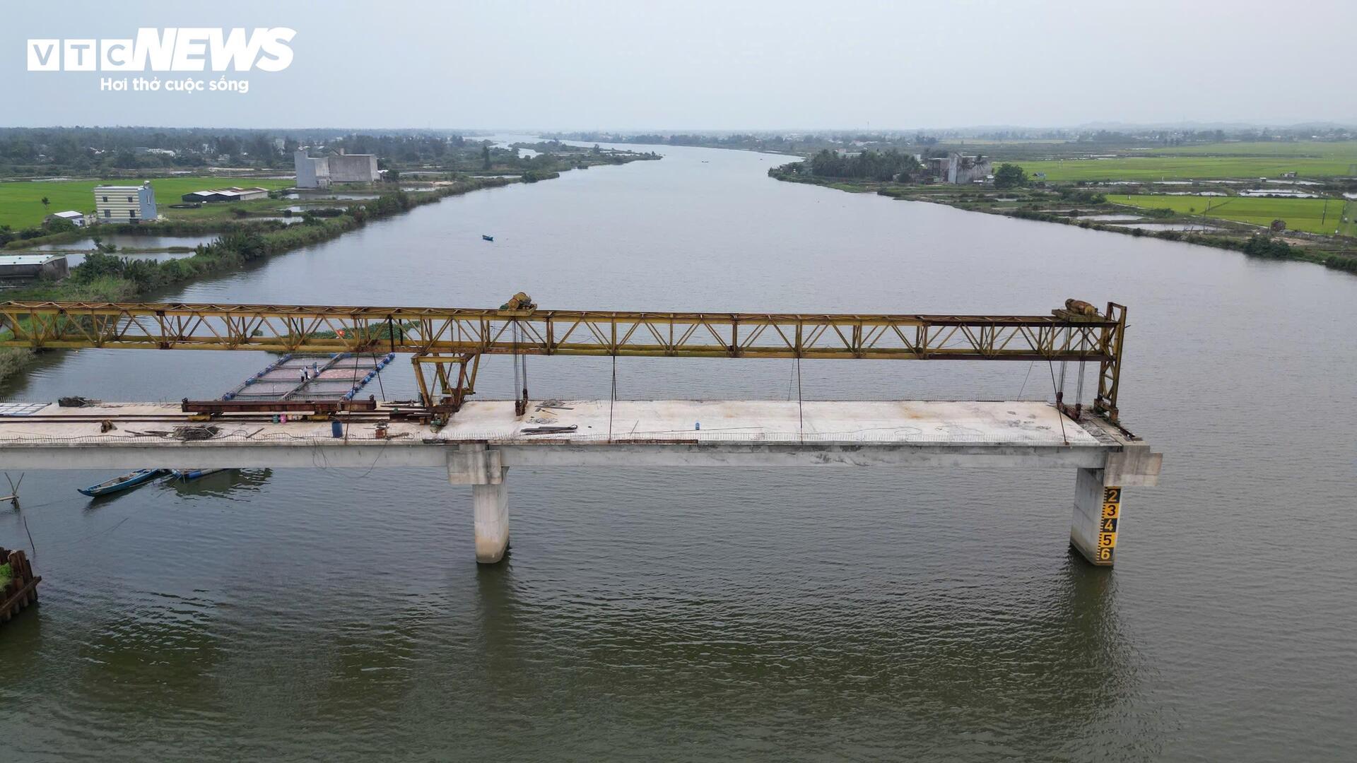2 cây cầu hàng trăm tỷ khởi công đã lâu, dân 'dài cổ' chờ ngày khánh thành - 11