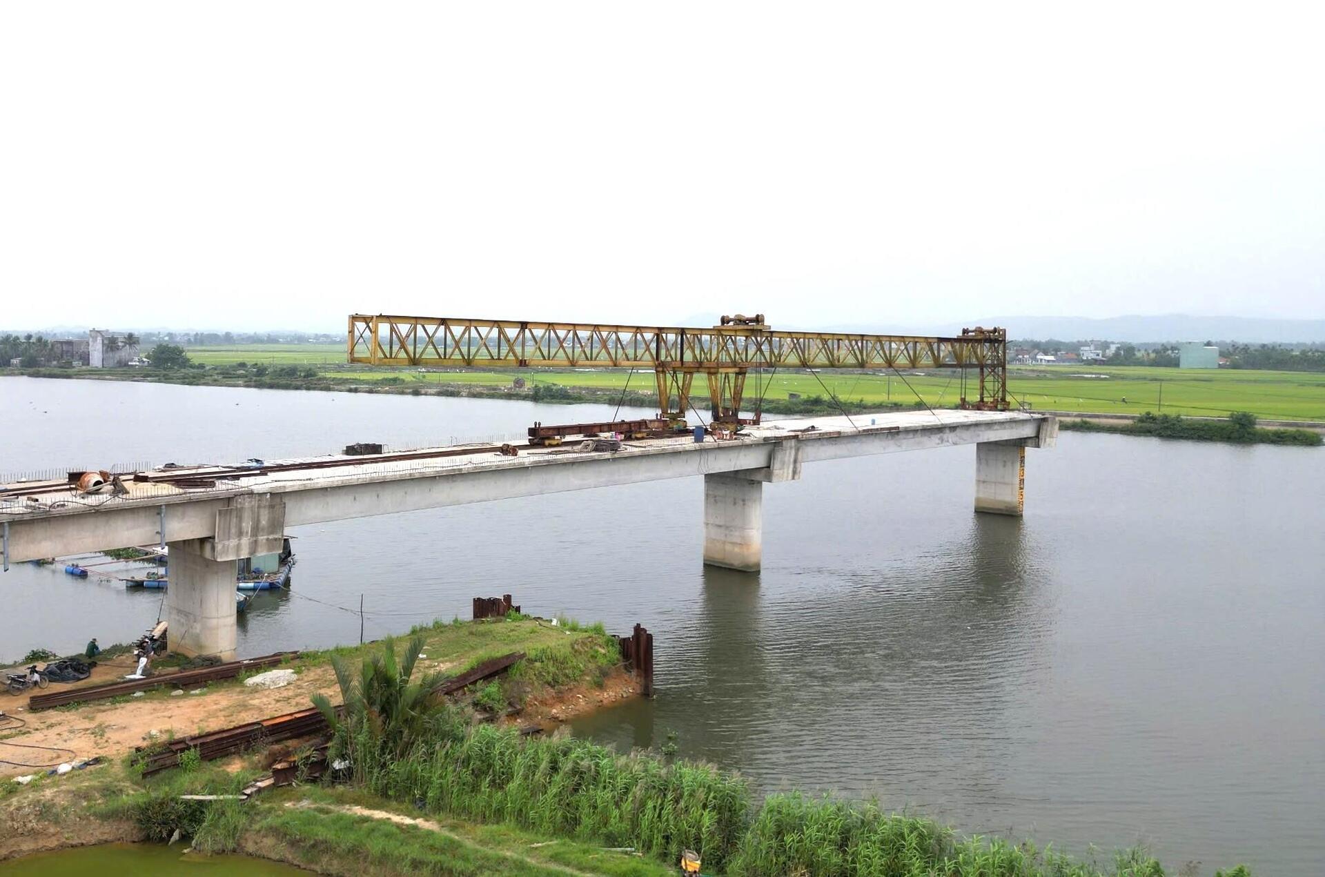 2 cây cầu hàng trăm tỷ khởi công đã lâu, dân 'dài cổ' chờ ngày khánh thành - 8