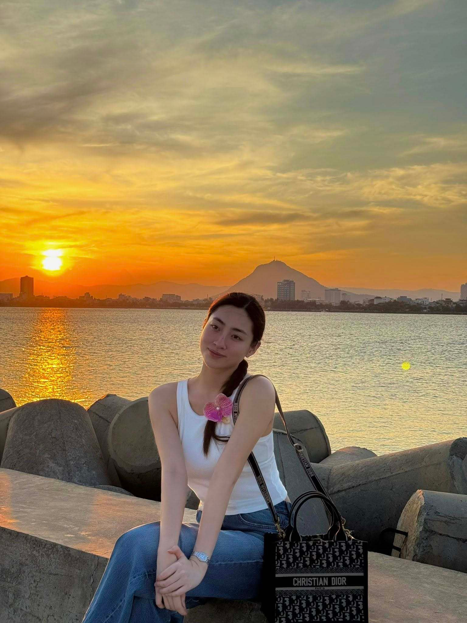 Sao Việt 25/4: Hòa Minzy đáp trả tin 'qua Mỹ định cư', Bảo Thanh tự nhận manly - 4