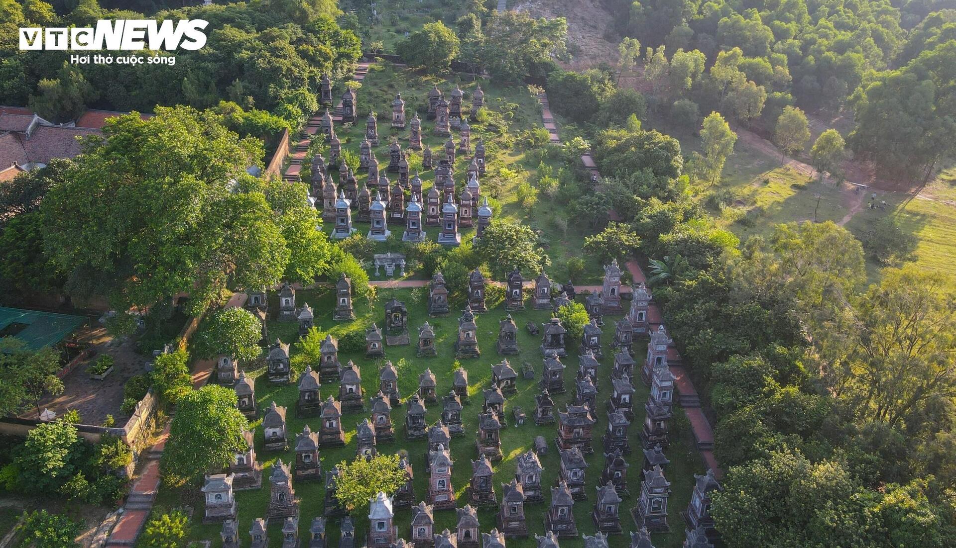 Chiêm ngưỡng ngôi chùa cổ vùng Kinh Bắc có vườn tháp lớn nhất Việt Nam - 14
