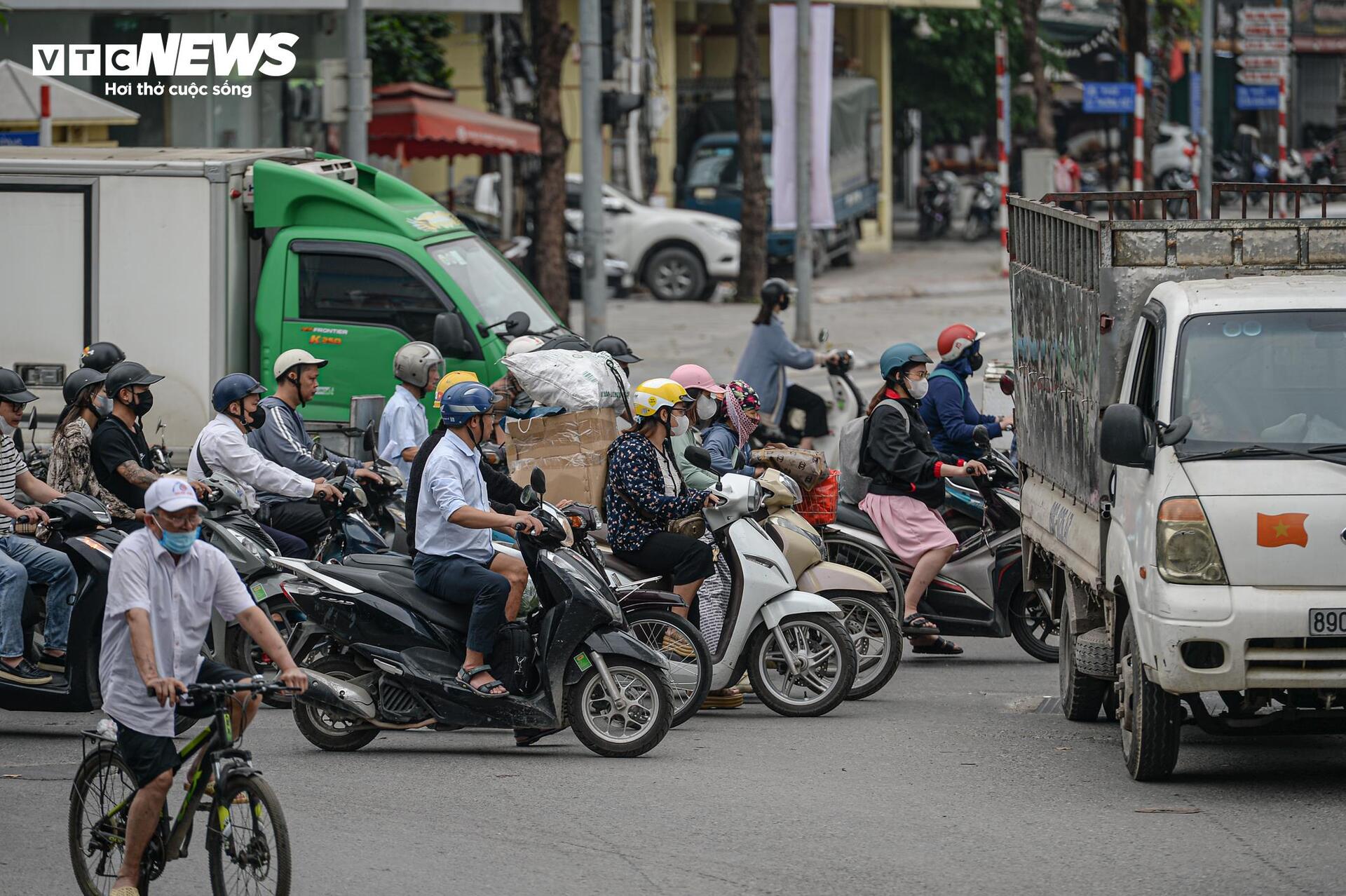 Nơi xây cầu vượt gần 880 tỷ 'giải cứu' nút thắt giao thông phía Tây Hà Nội - 10