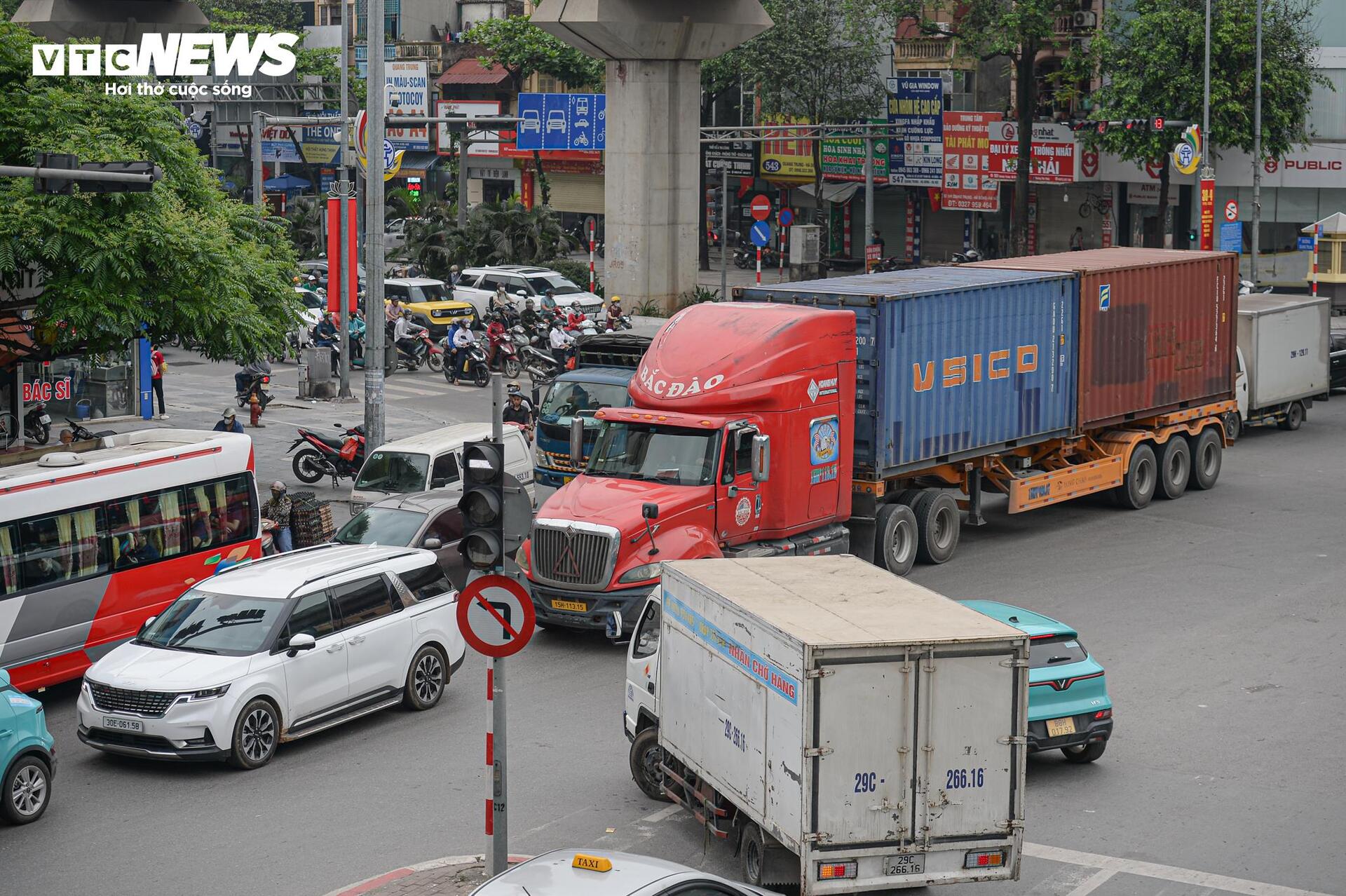 Nơi xây cầu vượt gần 880 tỷ 'giải cứu' nút thắt giao thông phía Tây Hà Nội - 7