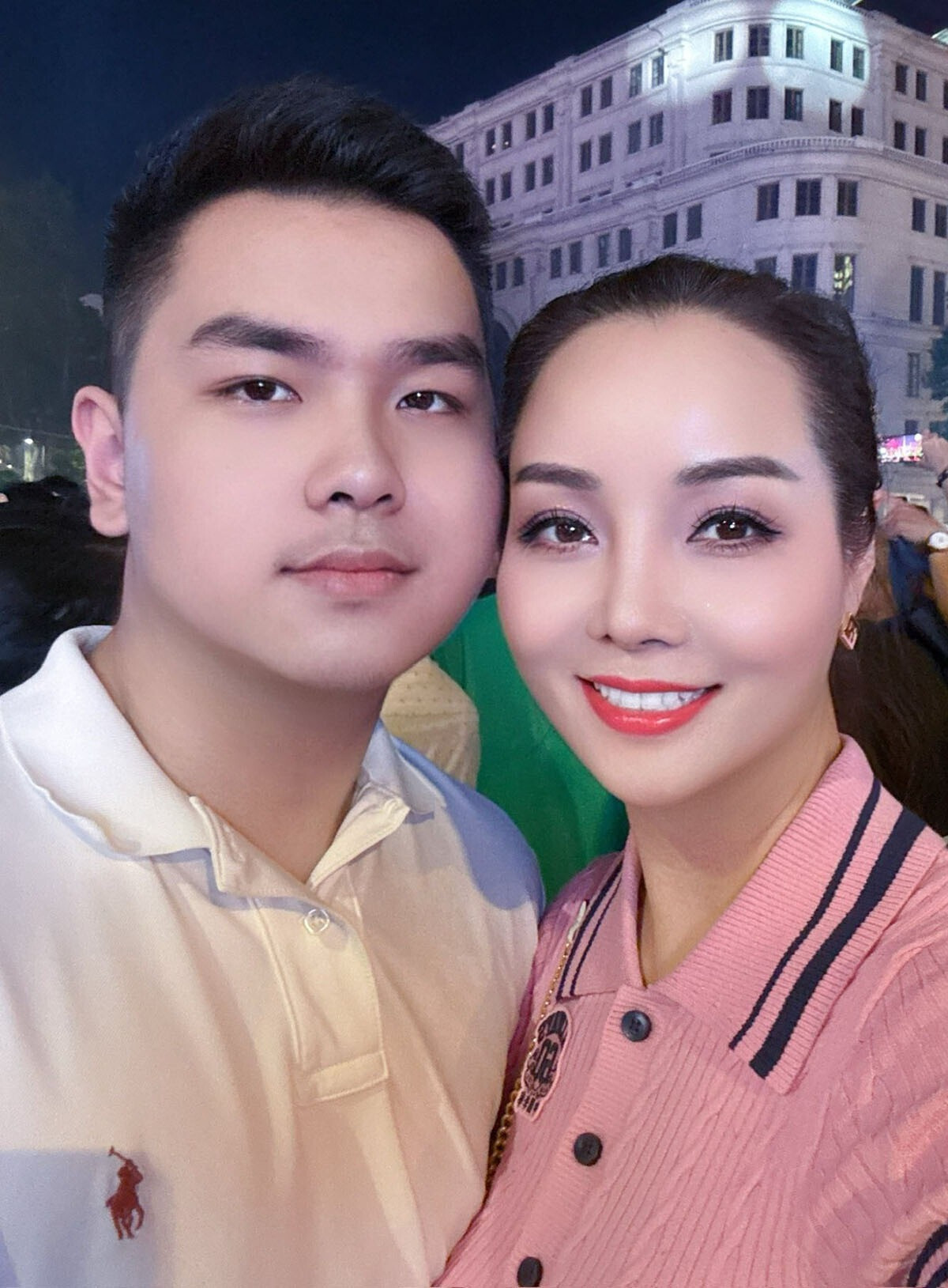 Sao Việt 3/5: Mai Thu Huyền khoe con trai, Quang Minh trêu bạn gái kém 37 tuổi - 1
