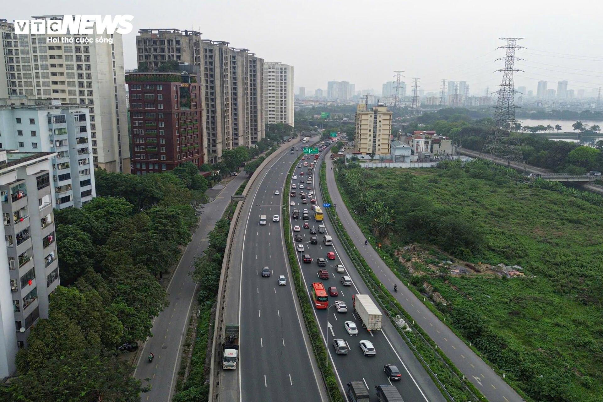 Cửa ngõ Thủ đô ùn ứ trong ngày cuối kỳ nghỉ lễ - 2