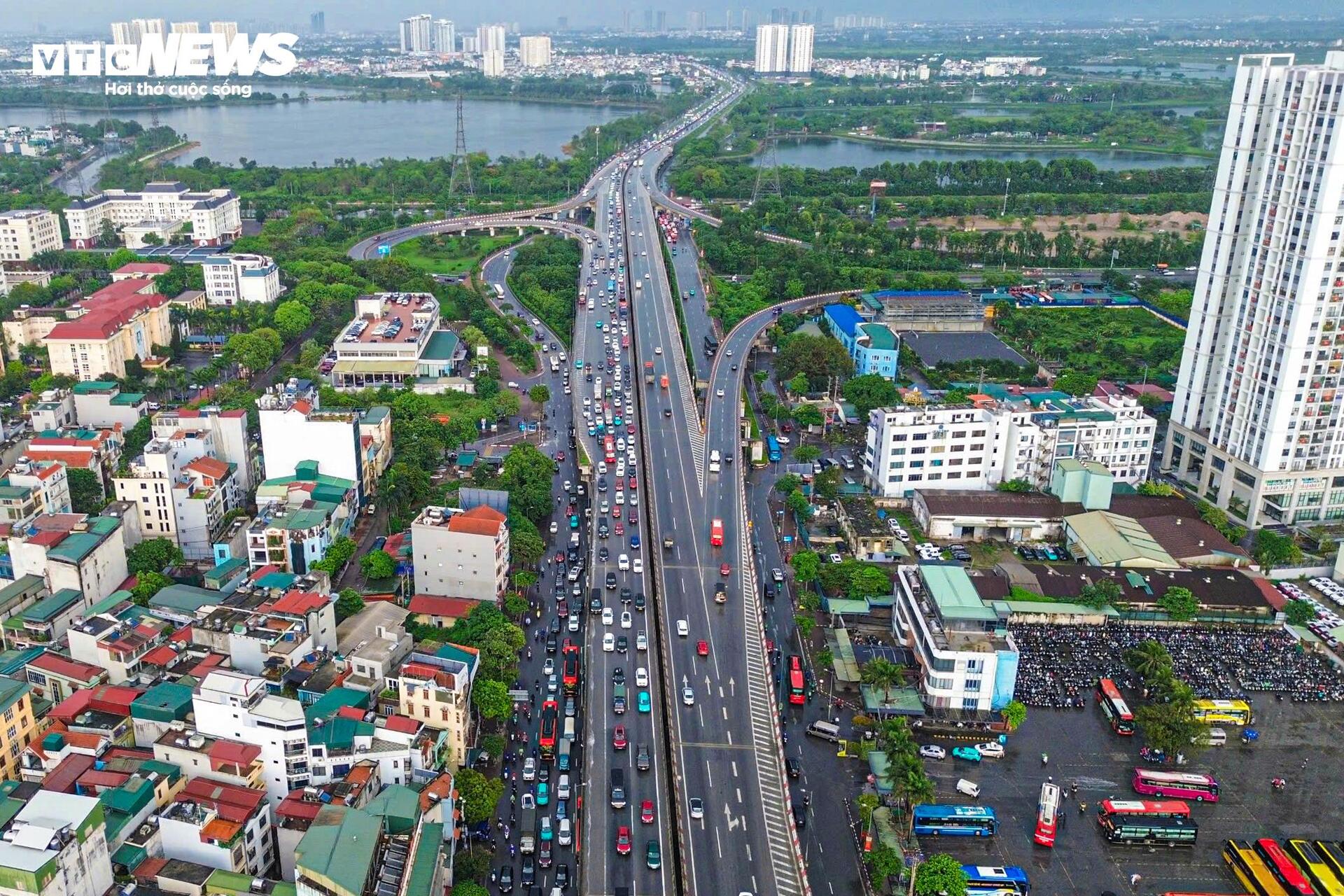 Cửa ngõ Thủ đô ùn ứ trong ngày cuối kỳ nghỉ lễ - 7