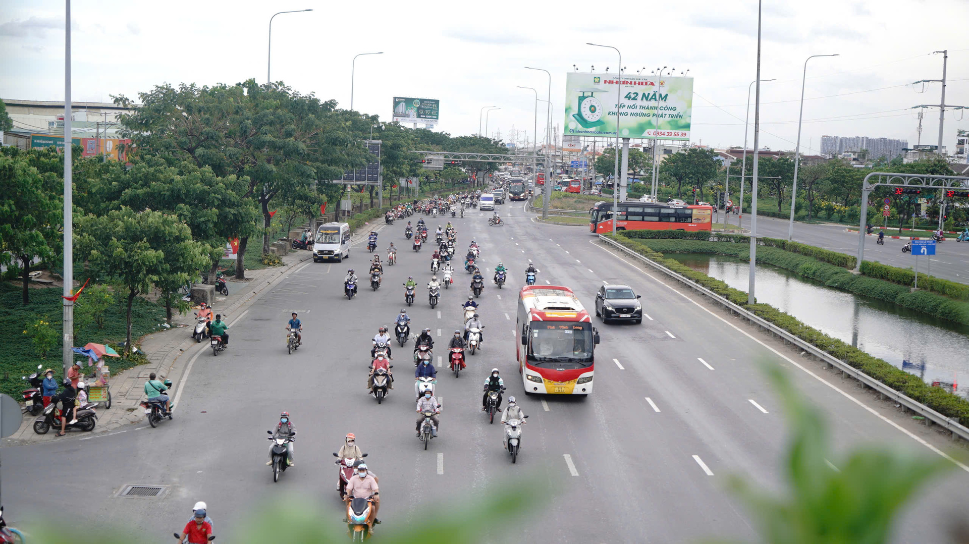 Cửa ngõ TP.HCM thông thoáng trong ngày cuối nghỉ lễ - 5