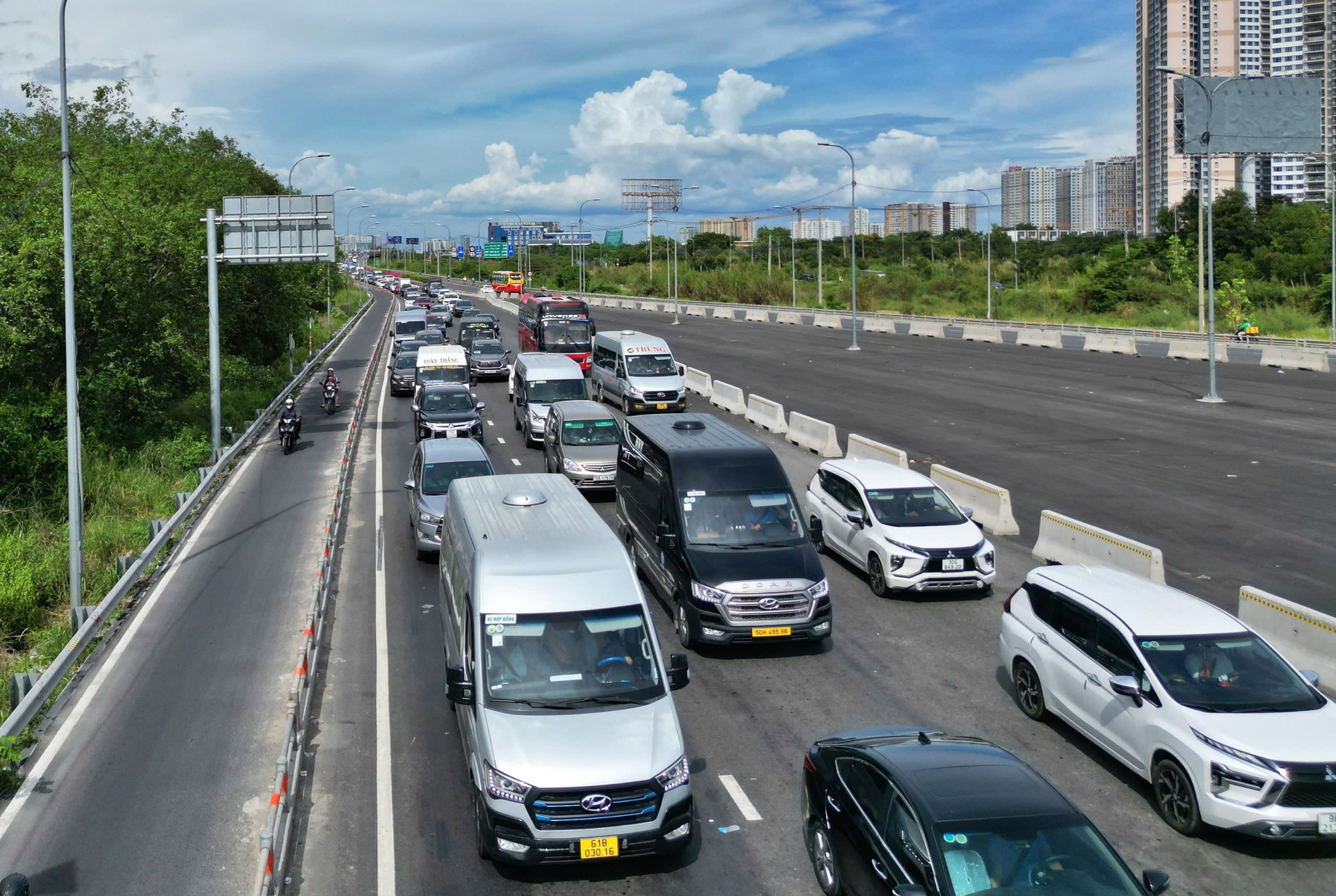 Cửa ngõ TP.HCM thông thoáng trong ngày cuối nghỉ lễ - 8