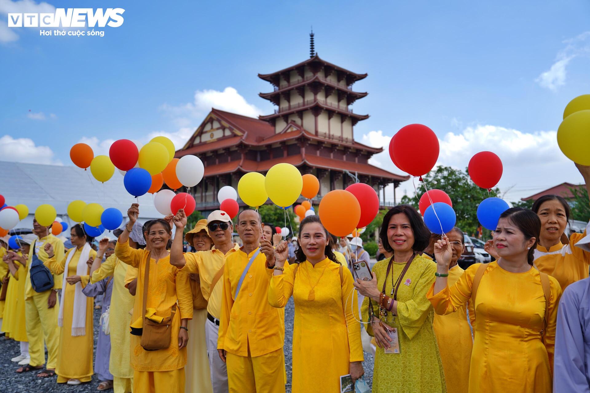 Lễ thượng cờ Phật giáo tại đại lễ Vesak 2025 - 13