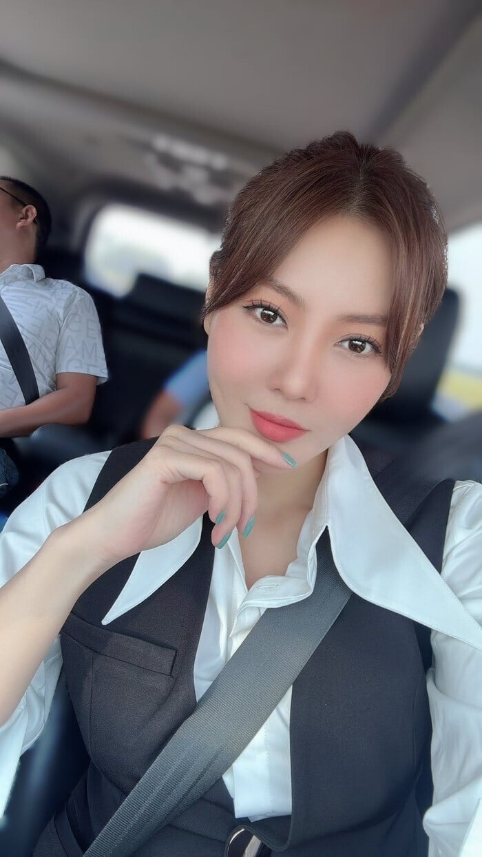 Sao Việt 7/5: Sơn Tùng xách túi 300 triệu đi chợ, Đỗ Mỹ Linh tình tứ bên ông xã - 6