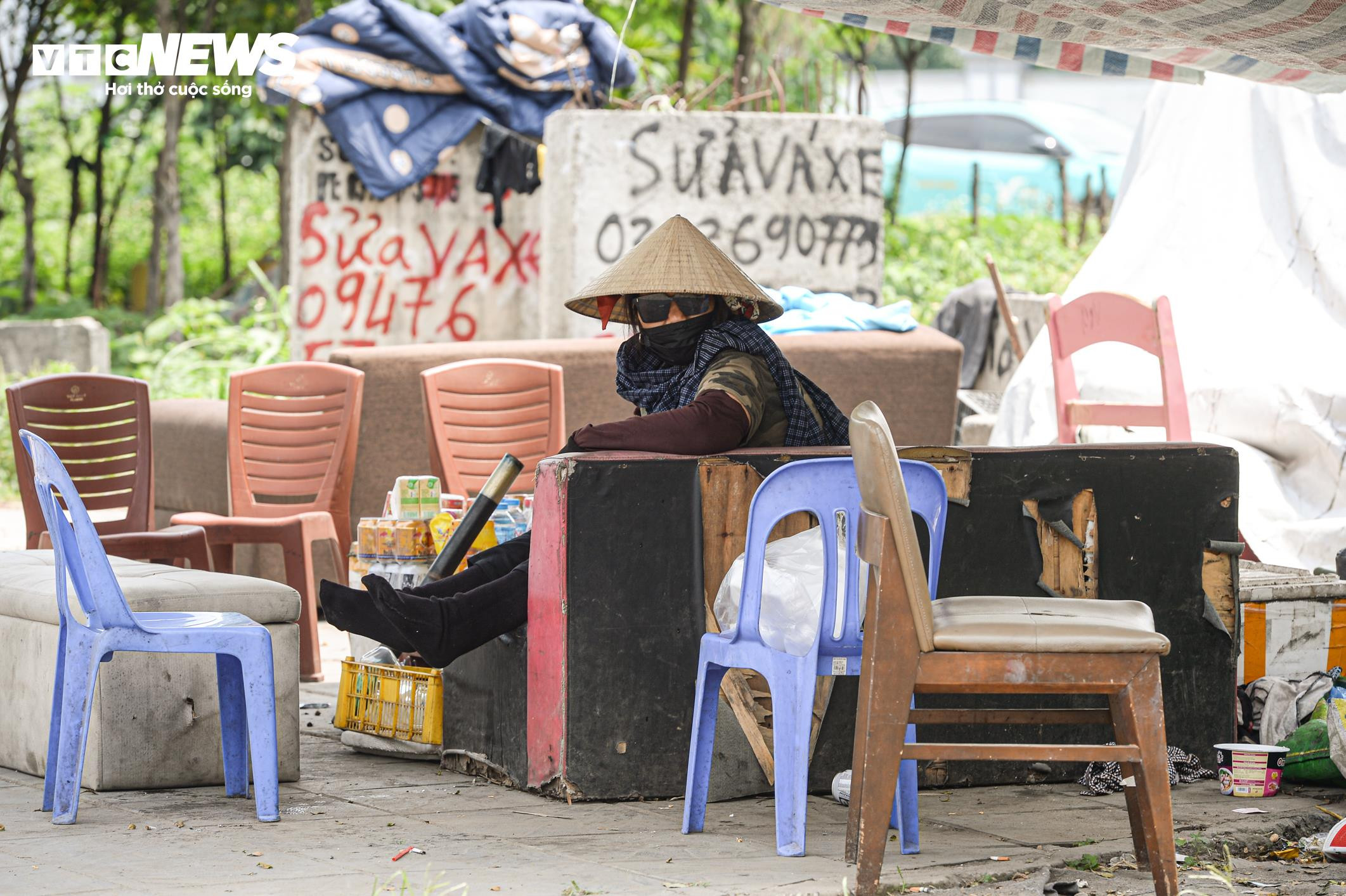 Phu bốc vác 'phơi mình' mưu sinh giữa trời nắng như đổ lửa - 11