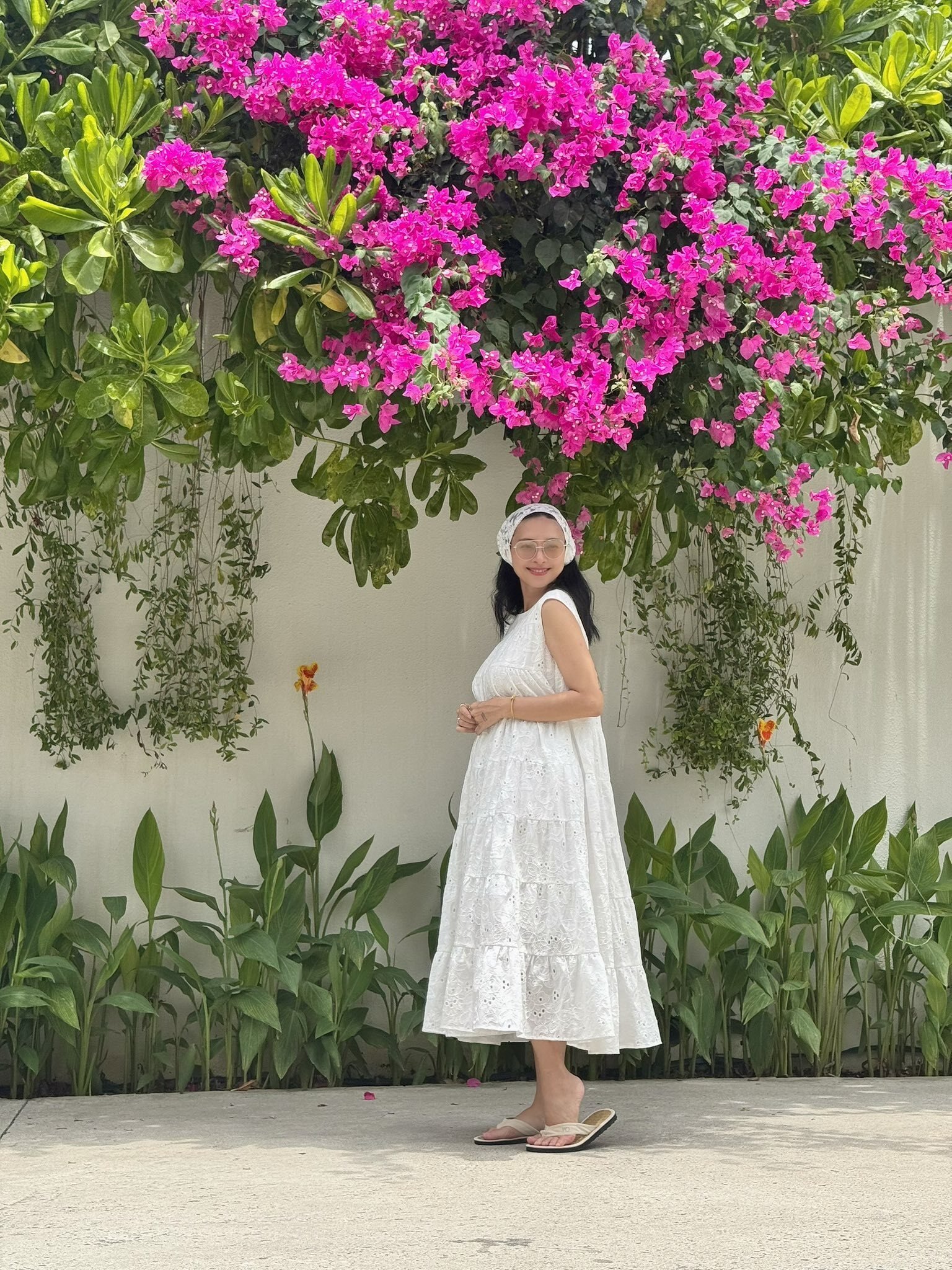 Sao Việt 11/5: NSƯT Hoài Linh gây chú ý với ngoại hình khác lạ - 6