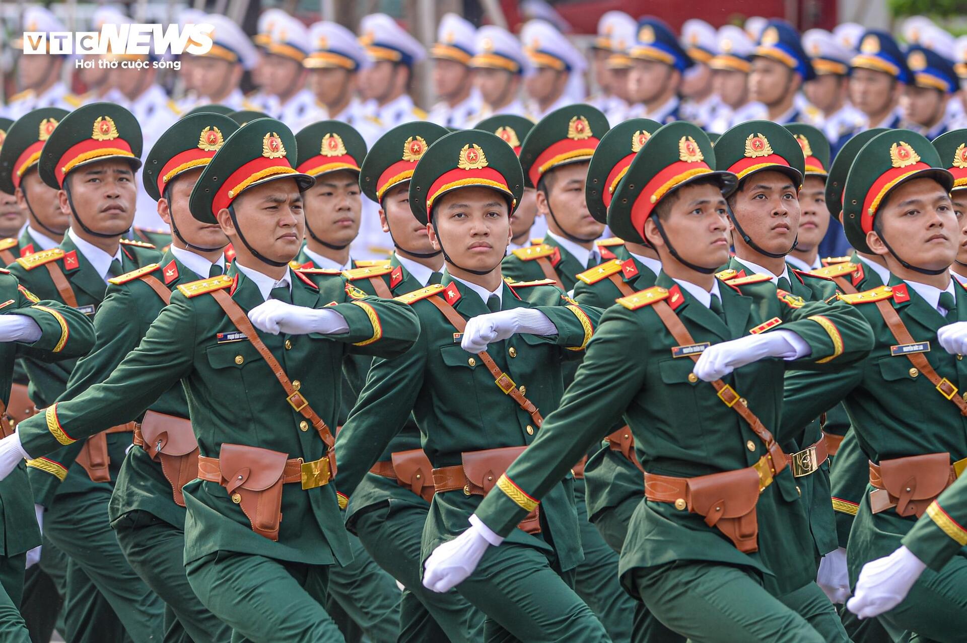 Hơn 3.000 người tham gia tổng duyệt diễu binh, diễu hành tại trung tâm Hải Phòng - 8