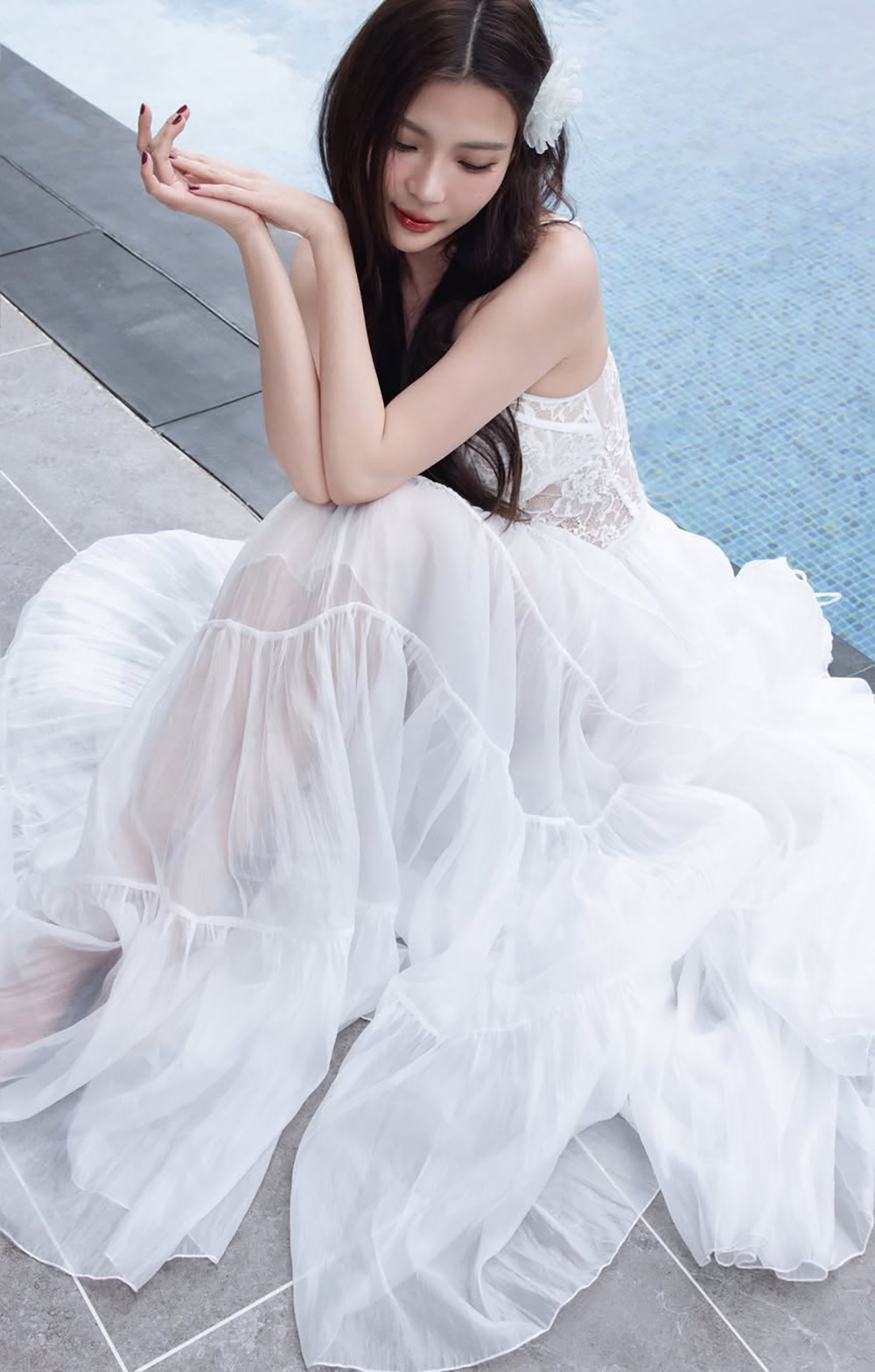 Sao Việt 17/5: Kaity Nguyễn xuất hiện ở LHP Cannes, Kỳ Duyên gặp mỹ nam Thái Lan - 12