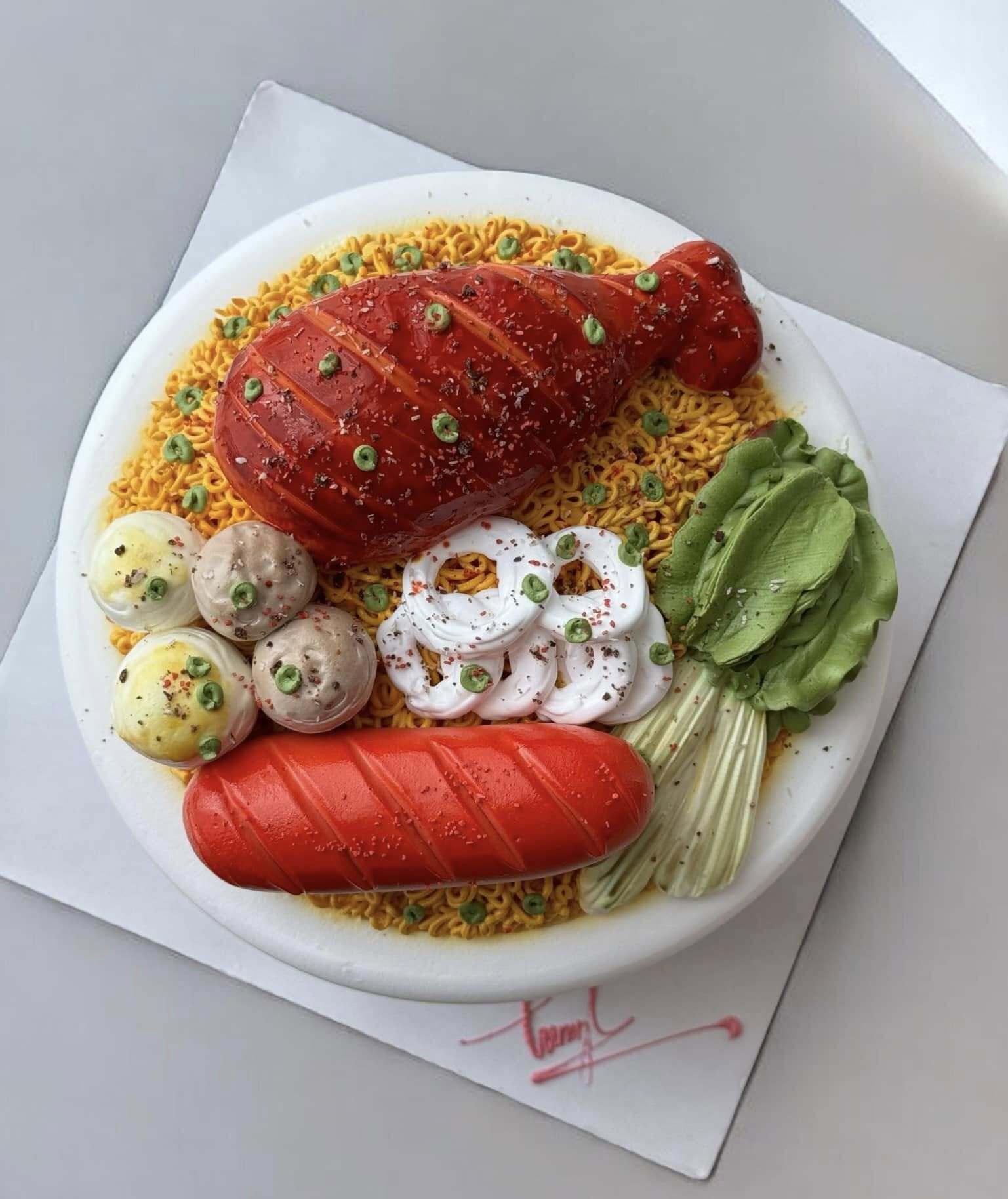 Chàng trai TP.HCM làm hoa bằng kem 'thật còn hơn cả hoa thật' - 33