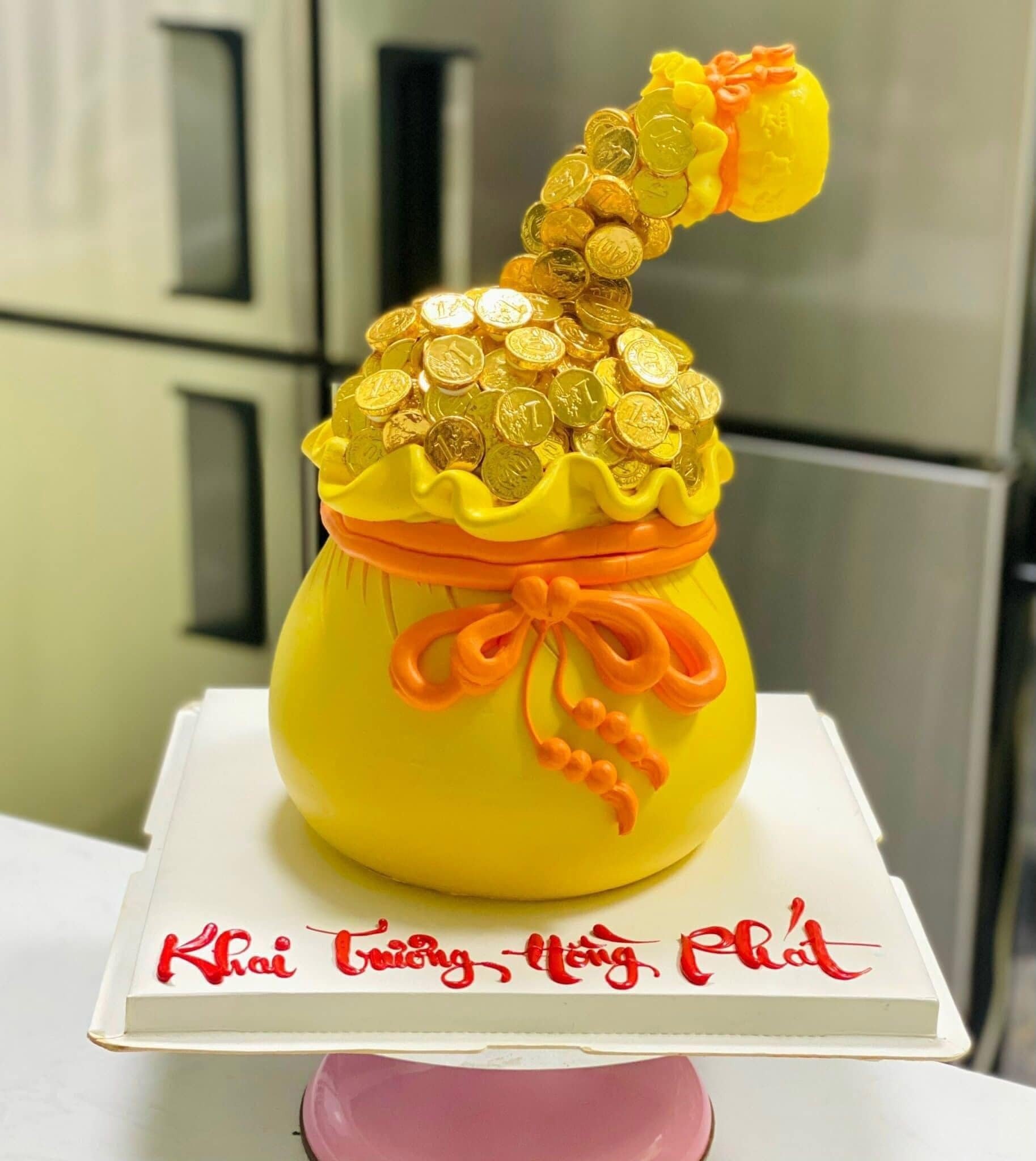 Chàng trai TP.HCM làm hoa bằng kem 'thật còn hơn cả hoa thật' - 28