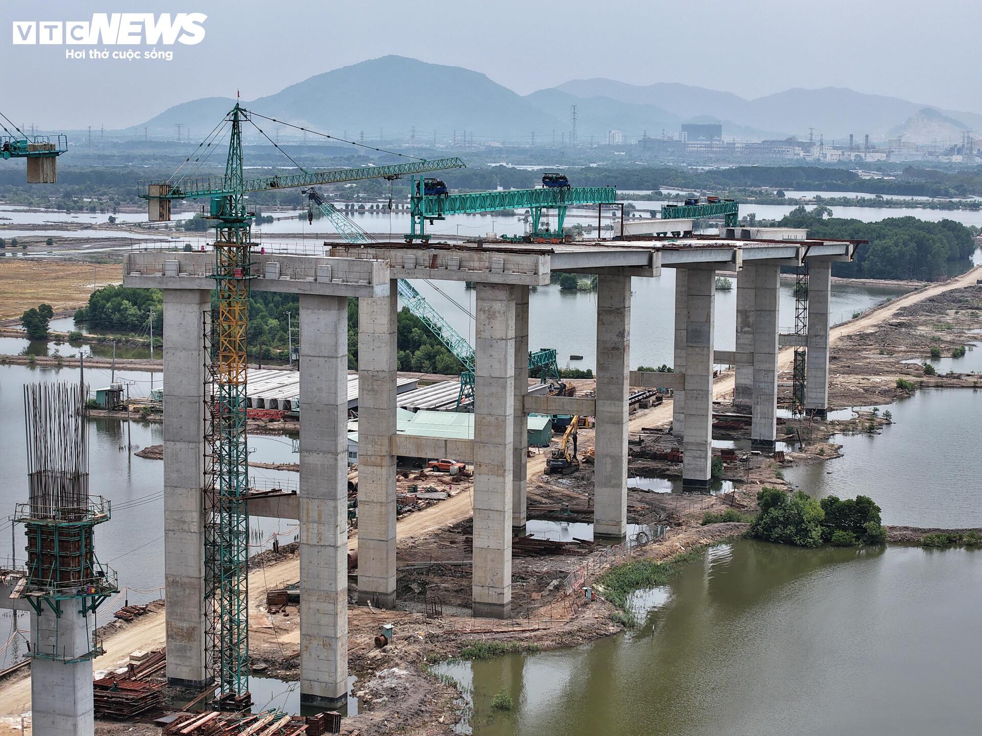 Aussehen der Brücke mit der längsten Hauptspannweite in Südostasien nach fast 2 Jahren Bauzeit - 5