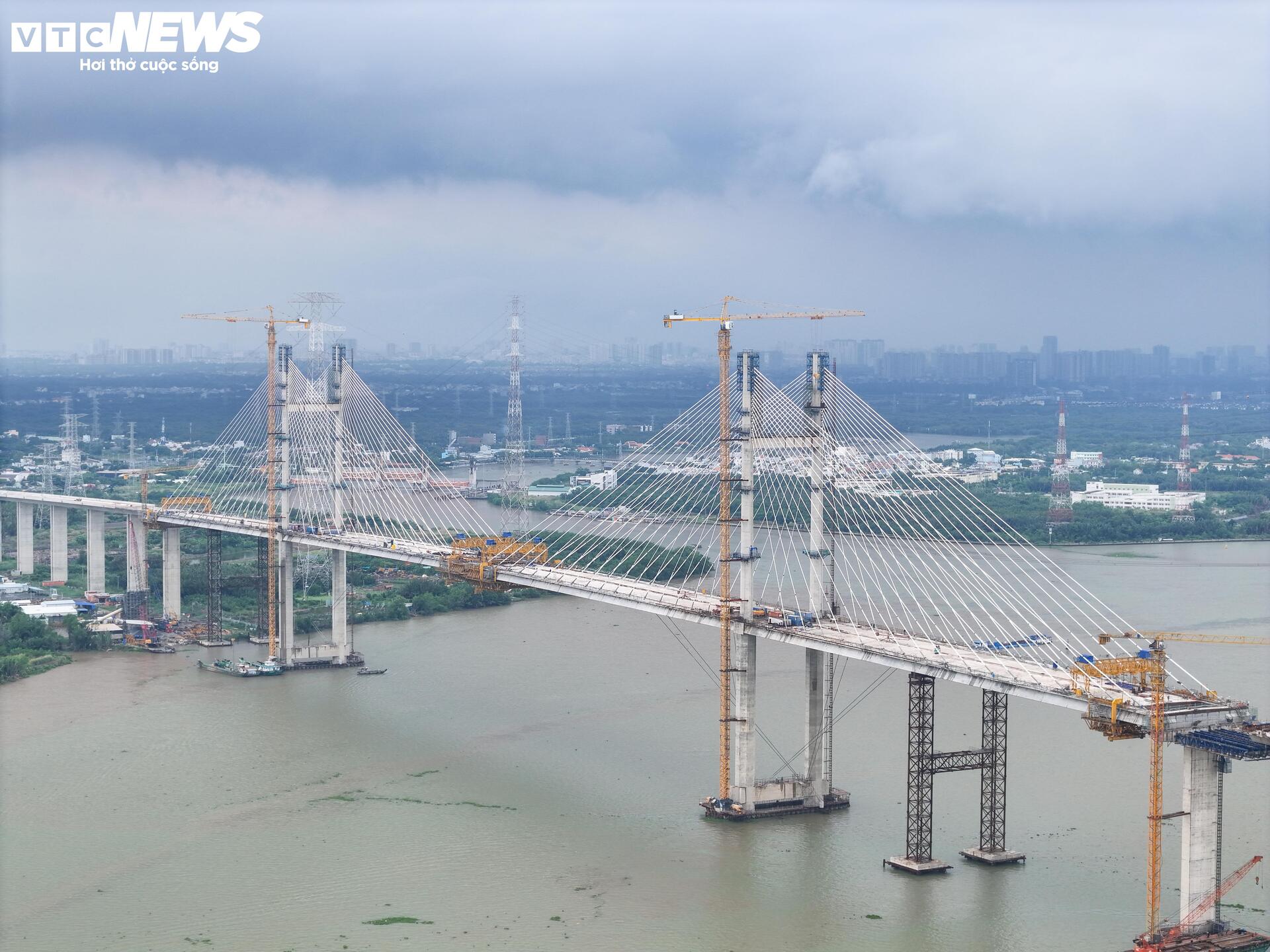 Diện mạo hai cầu dây văng tĩnh không cao nhất Việt Nam sau 10 năm khởi công - 2