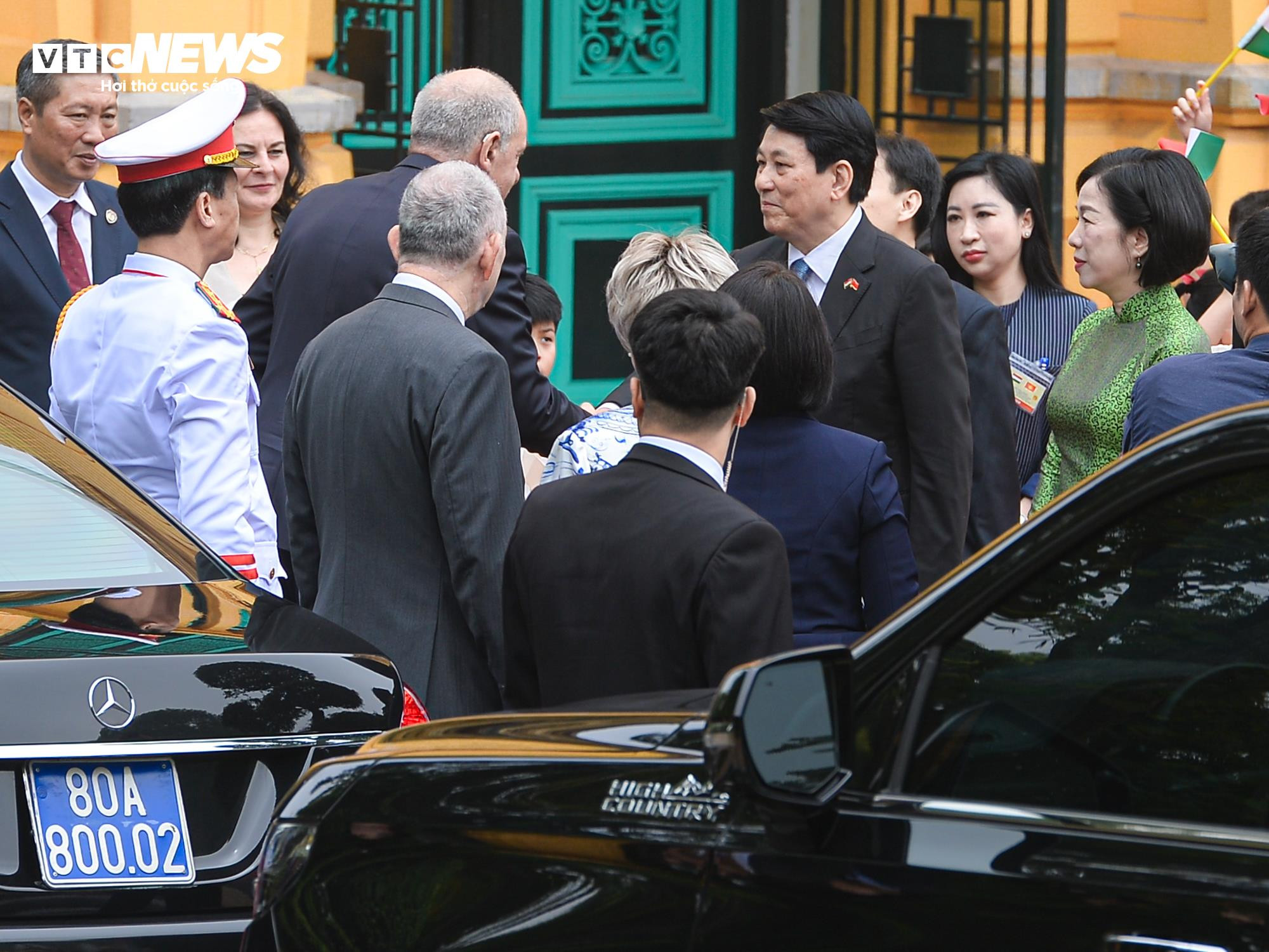 Chủ tịch nước Lương Cường chủ trì lễ đón Tổng thống Hungary Sulyok Tamás - 4