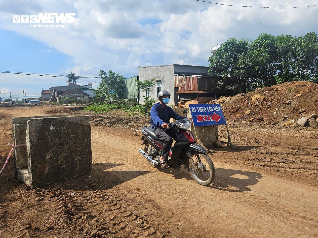 Sau 5 năm khởi công, đường Hồ Chí Minh đoạn tránh Buôn Ma Thuột vẫn còn dang dở - 8