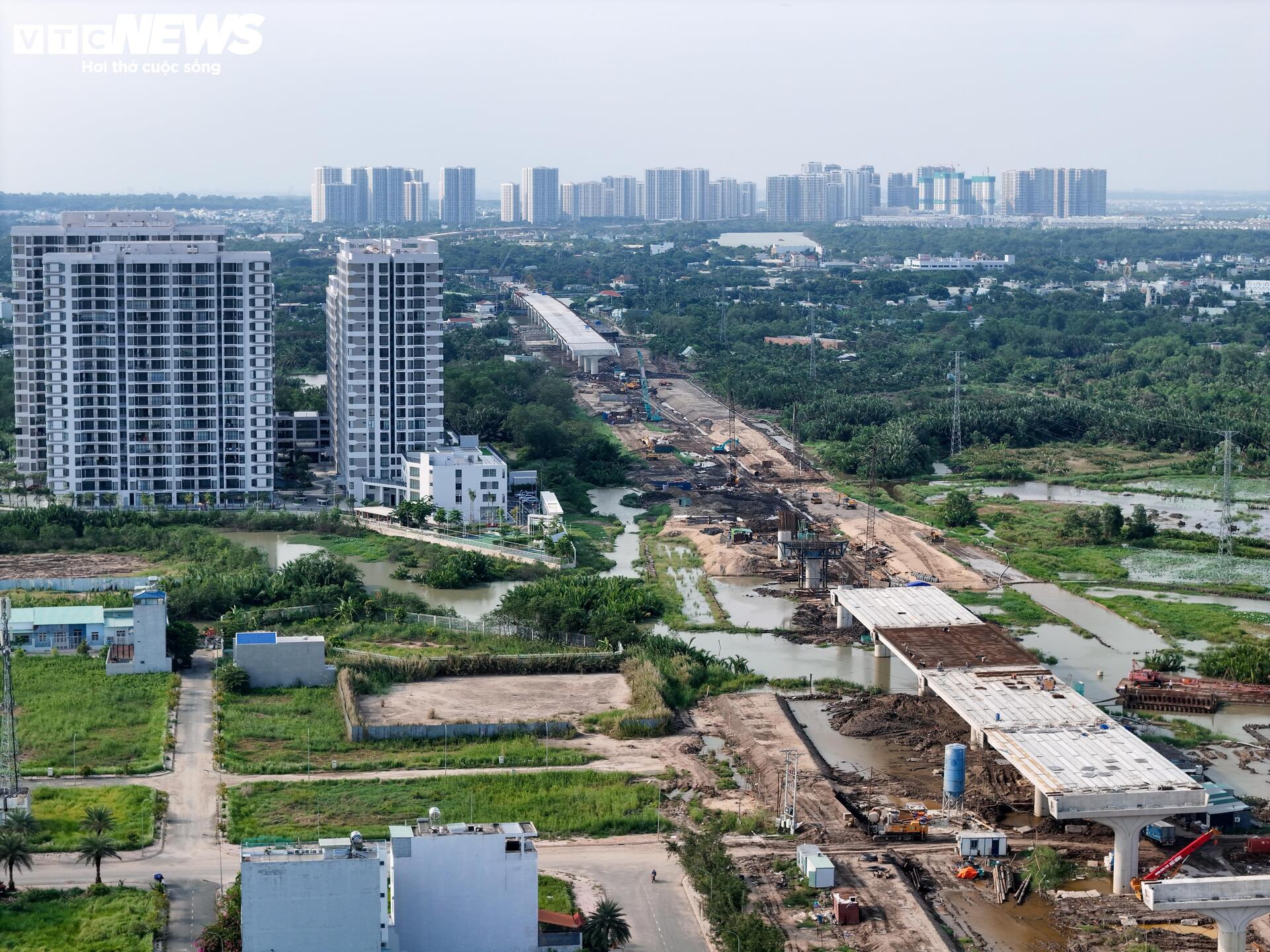 Toàn cảnh gần 14 km đường Vành đai 3 qua Thủ Đức tăng tốc về đích - 7