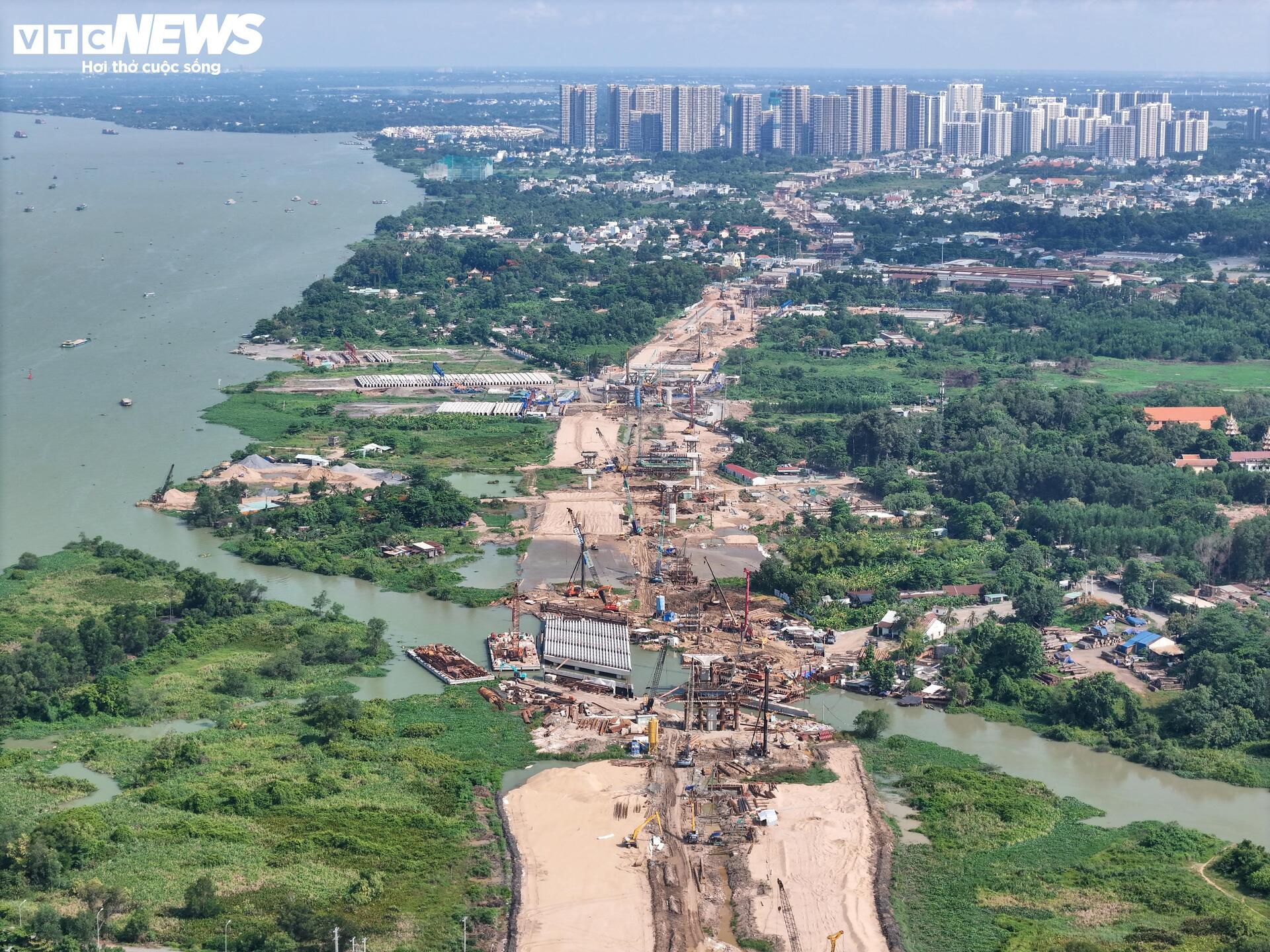 Toàn cảnh gần 14 km đường Vành đai 3 qua Thủ Đức tăng tốc về đích - 9