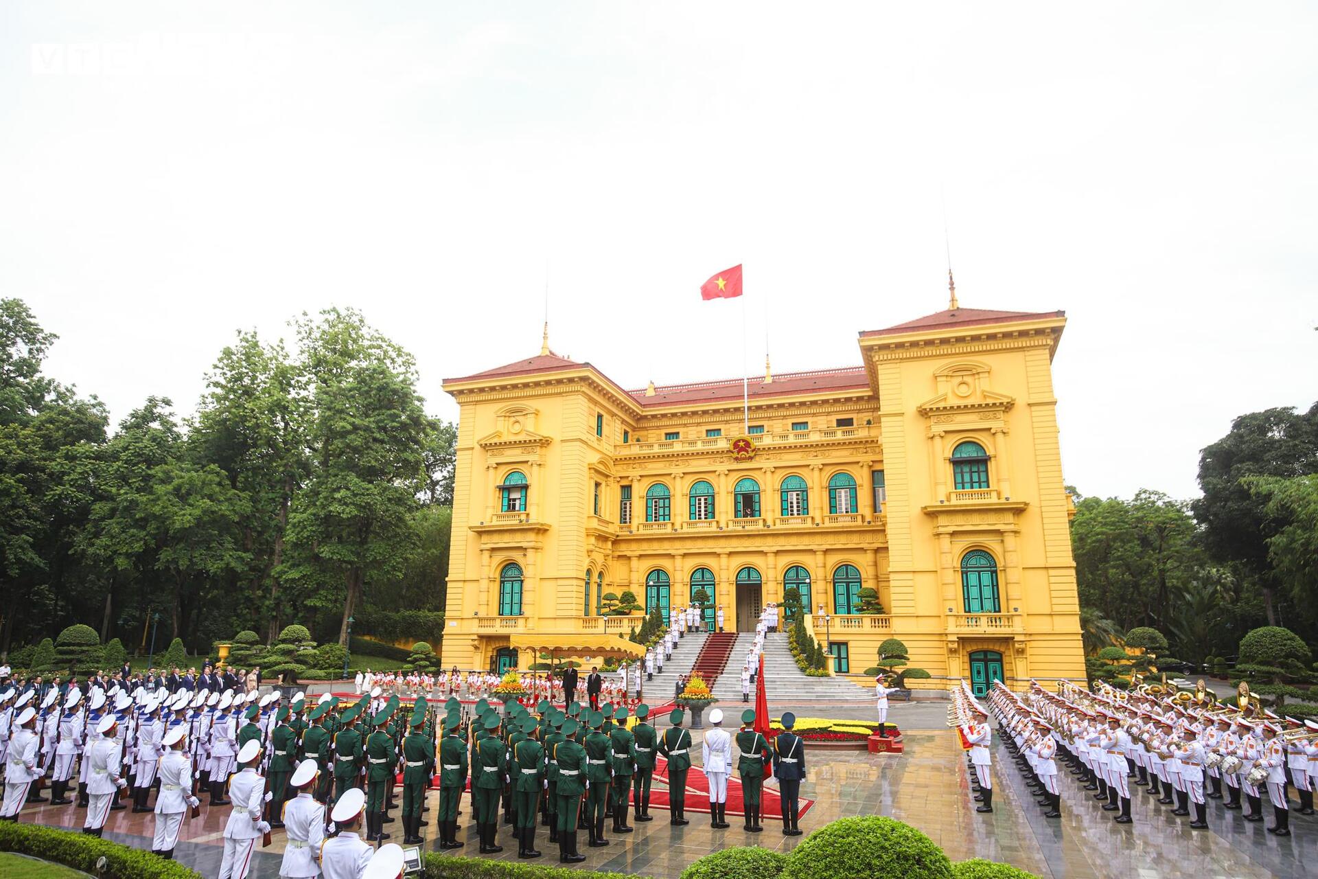 Chủ tịch nước Lương Cường chủ trì lễ đón Tổng thống Litva thăm Việt Nam - 1