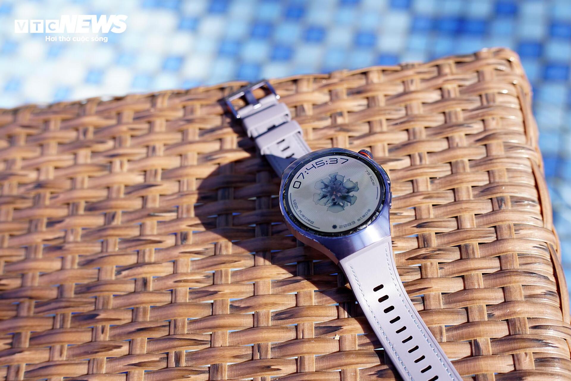 Huawei Watch 5 có định vị lại chuẩn mực flagship đồng hồ thông minh? - 2
