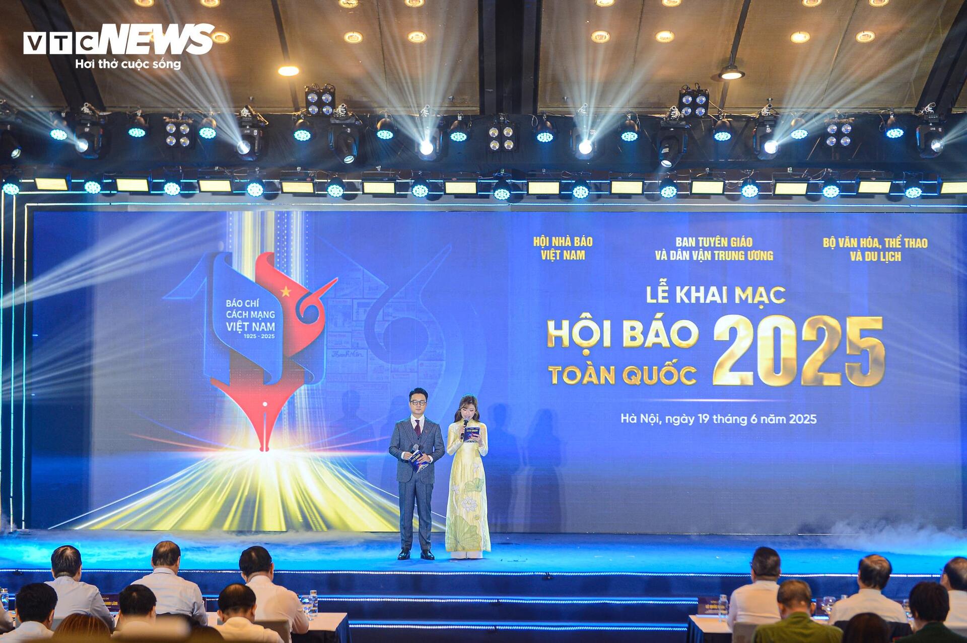 Toàn cảnh lễ khai mạc Hội Báo toàn quốc 2025 - 1