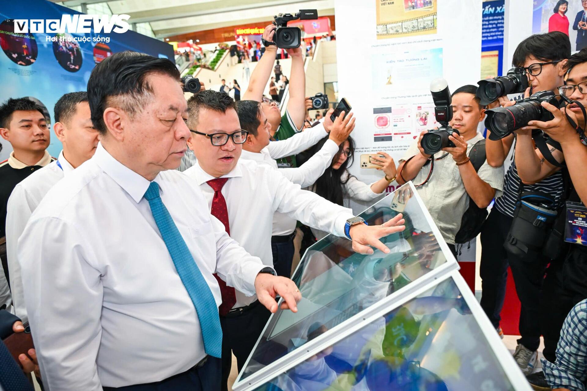 Toàn cảnh lễ khai mạc Hội Báo toàn quốc 2025 - 13
