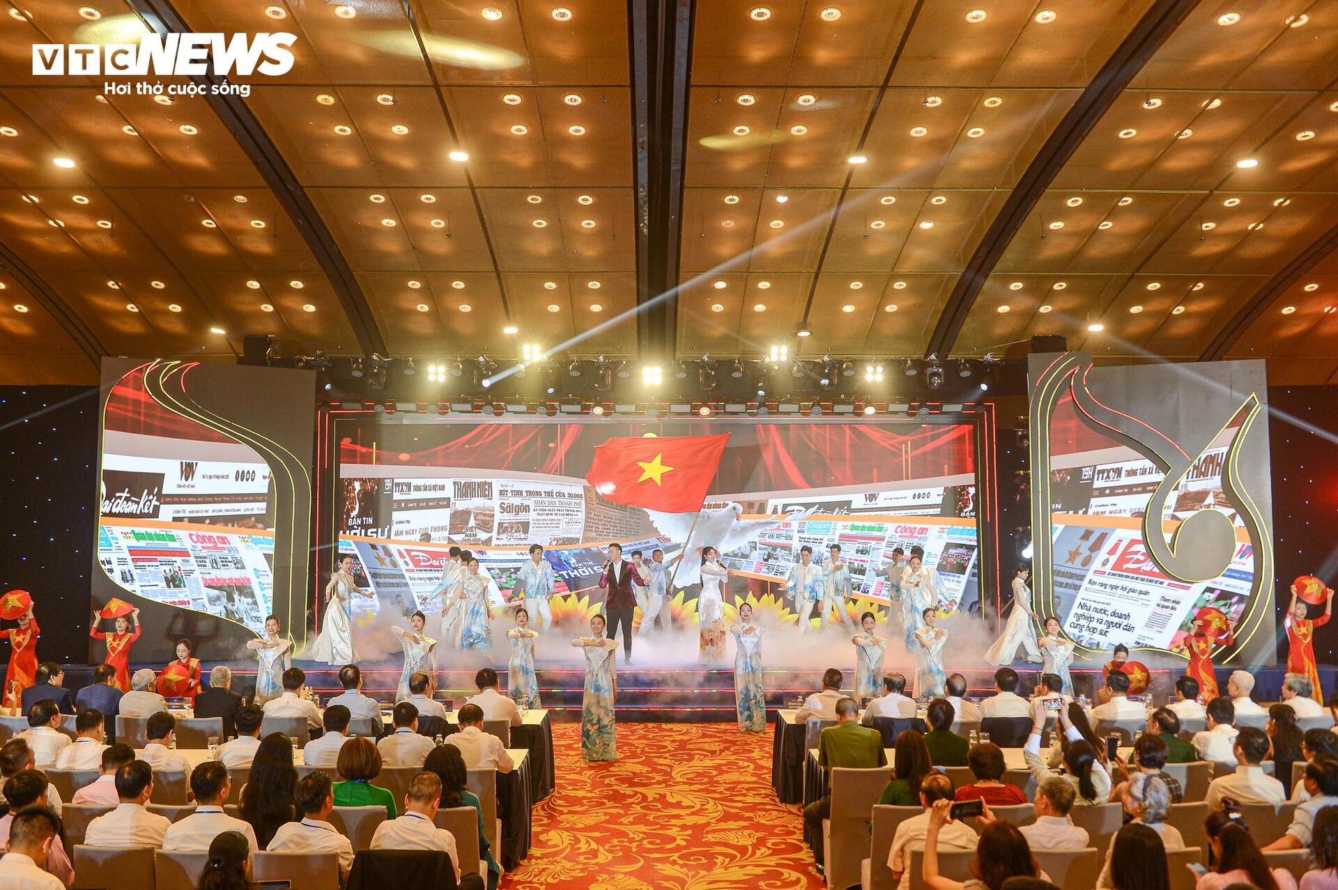 Toàn cảnh lễ khai mạc Hội Báo toàn quốc 2025 - 7