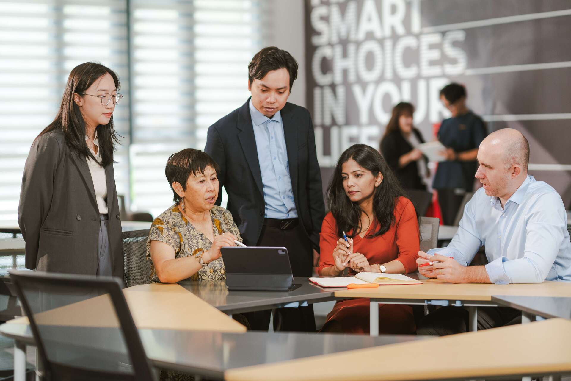 VinUni: Khát vọng top 100 và lời mời 500 nhà khoa học xuất sắc toàn cầu - 5