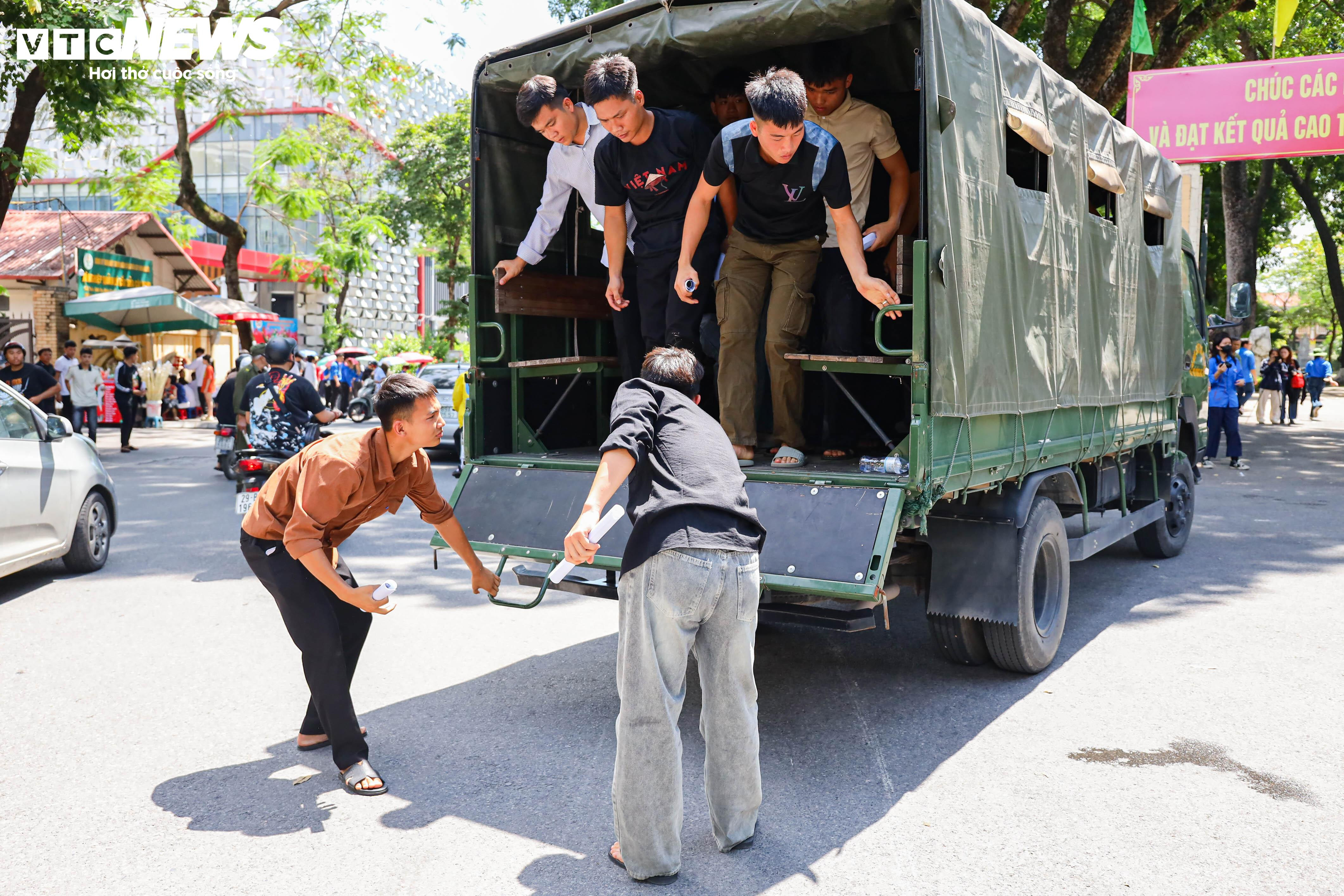 Hơn 1,16 triệu thí sinh bước vào kỳ thi tốt nghiệp THPT lịch sử - 3