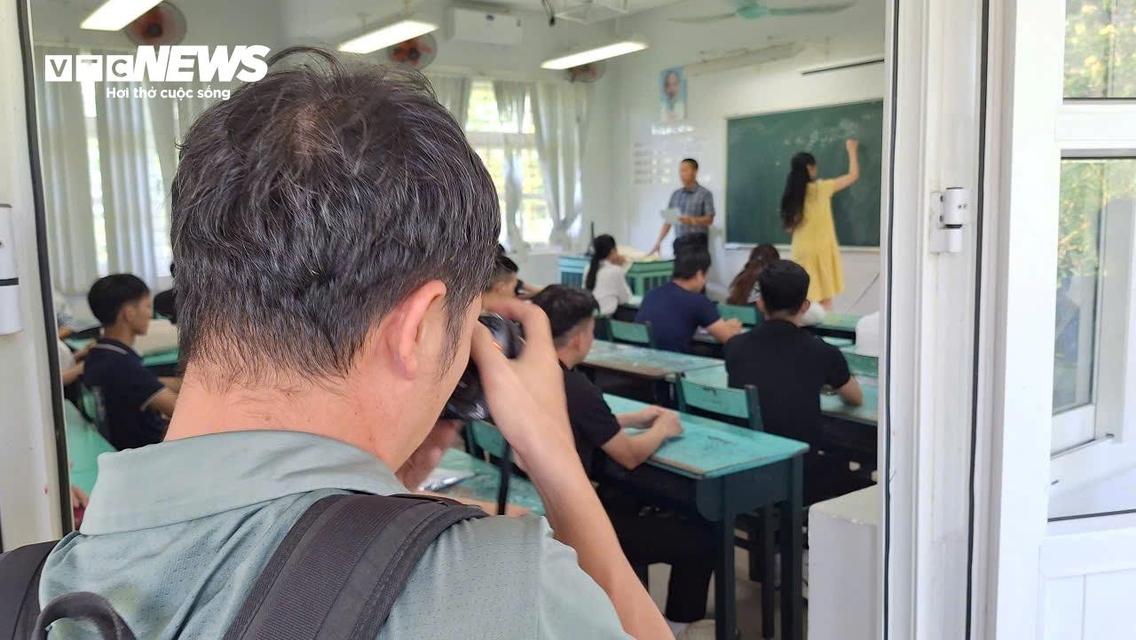 Hơn 1,16 triệu thí sinh bước vào kỳ thi tốt nghiệp THPT lịch sử - 24