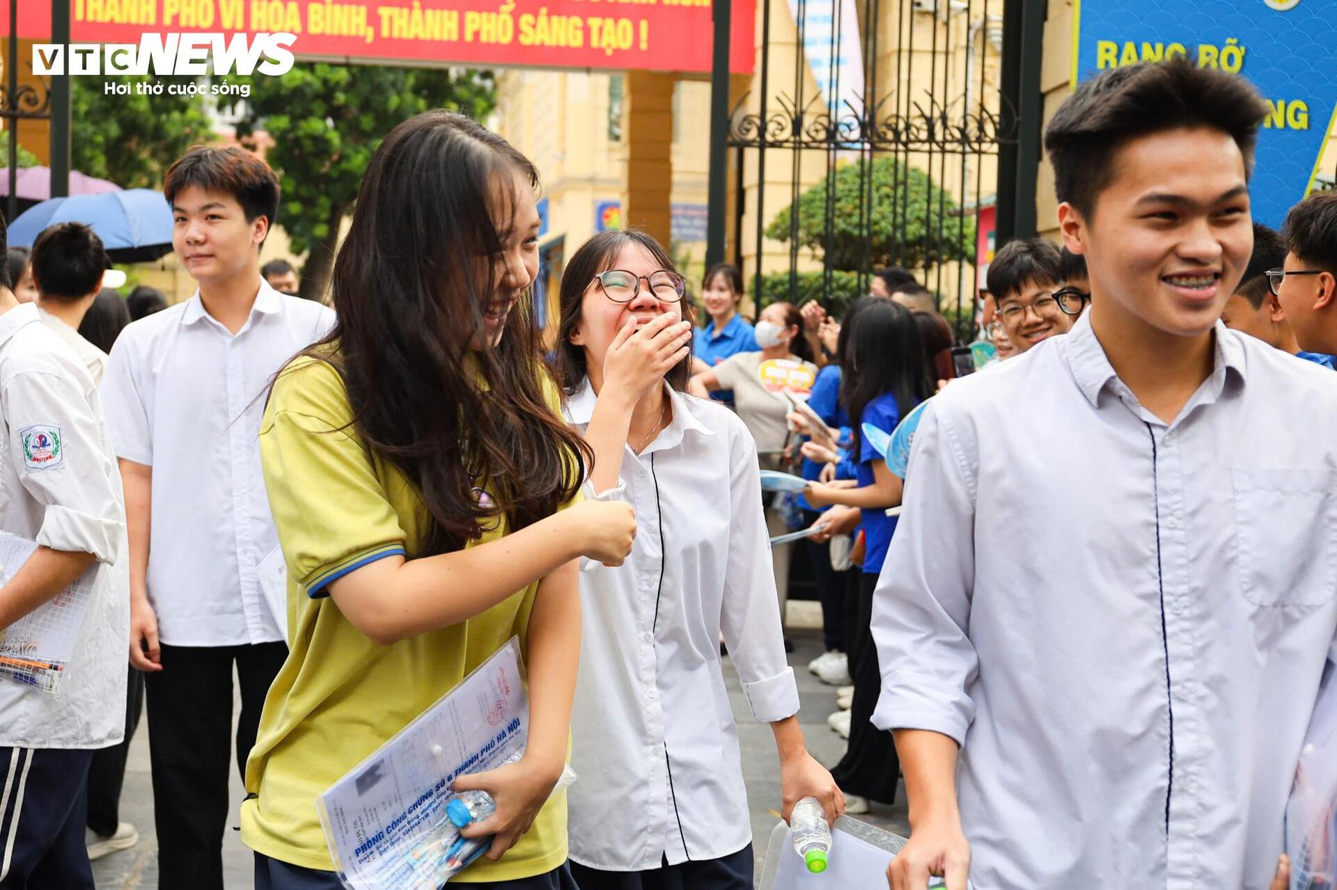 Thí sinh 'vỗ ngực đôm đốp' tự tin đạt 9 điểm môn Văn tốt nghiệp - 10