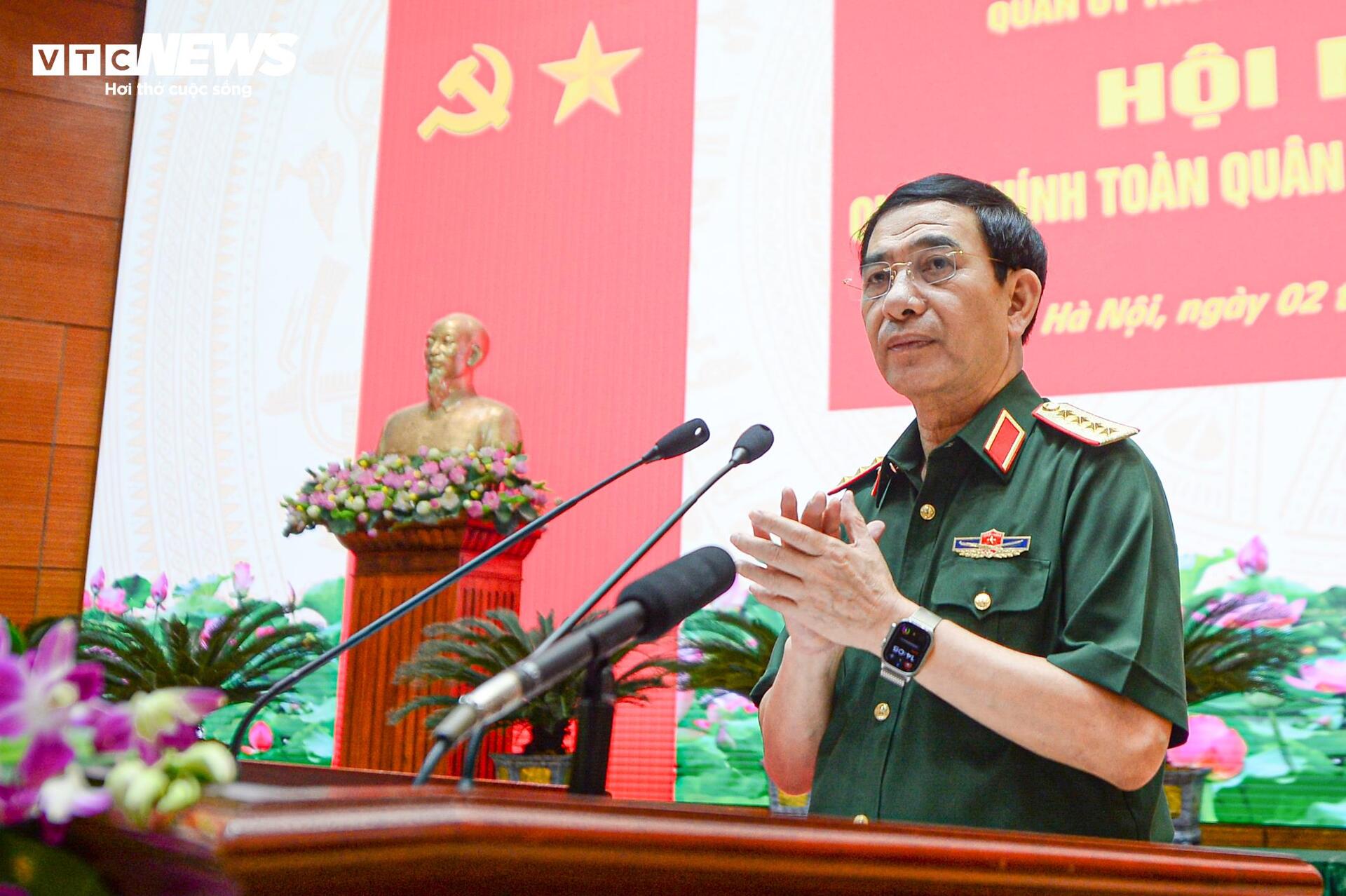 Thủ tướng dự Hội nghị Quân chính toàn quân 6 tháng đầu năm 2025 - 4