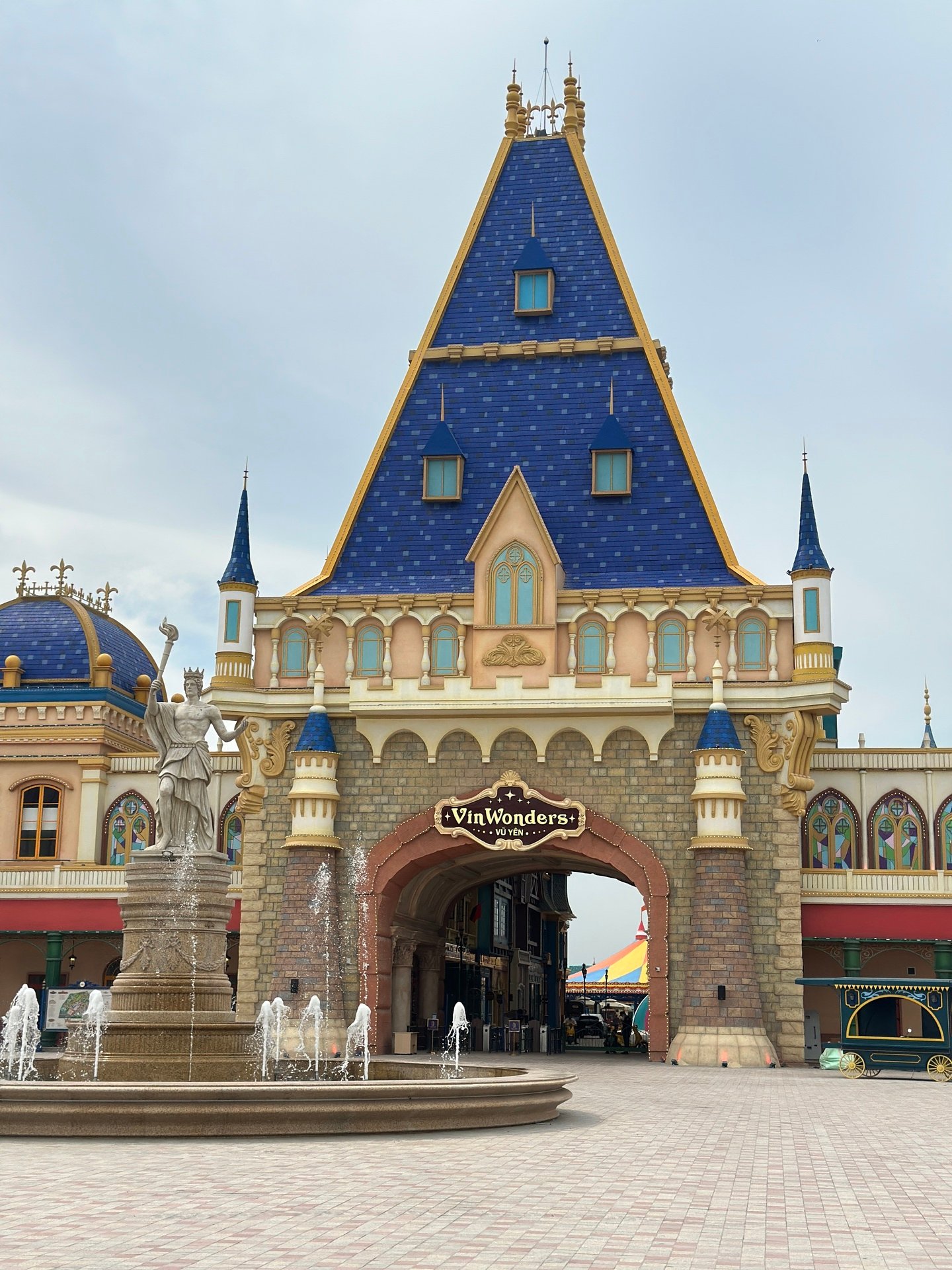 Descubra el parque de atracciones y zoológico más grande del norte en Hai Phong - 23