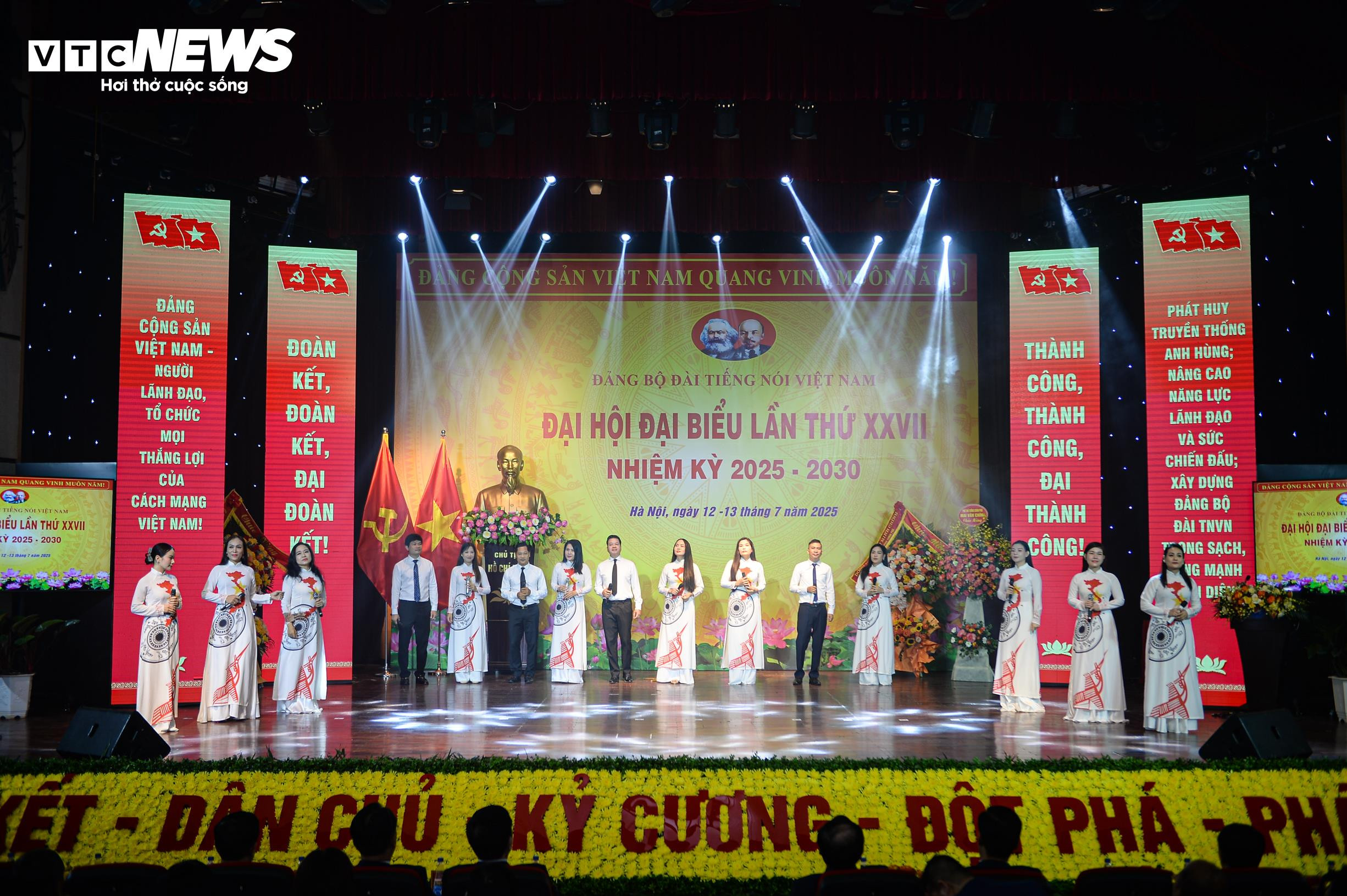 Khai mạc Đại hội Đại biểu Đảng bộ Đài Tiếng nói Việt Nam lần thứ XXVII - 15