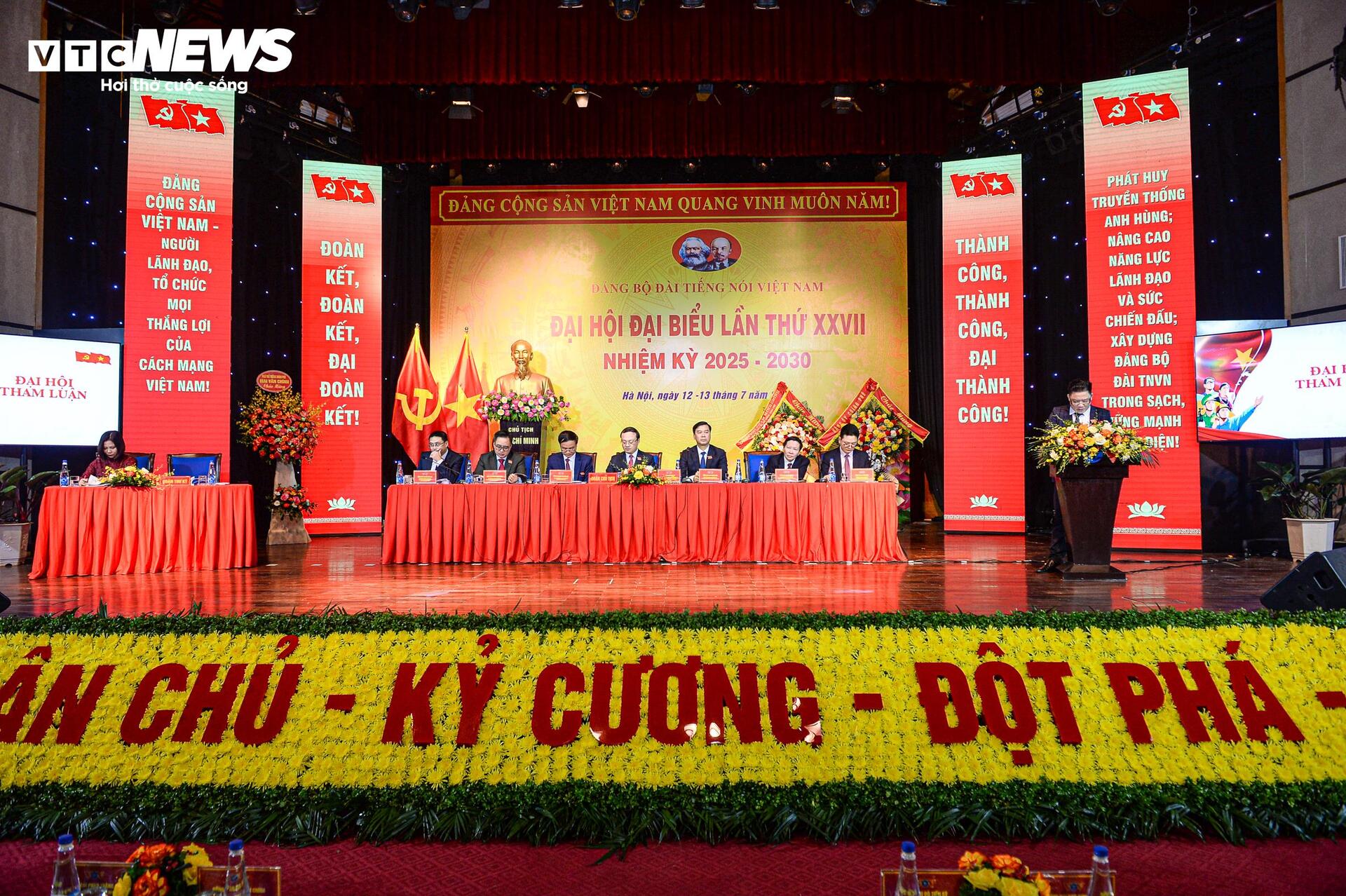 Toàn cảnh Đại hội Đại biểu Đảng bộ VOV lần thứ XXVII, nhiệm kỳ 2025-2030 - 1